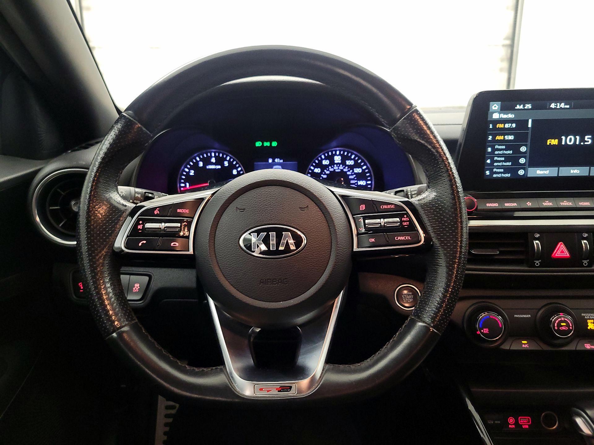 Thumbnail: 2020 Kia Forte - 10