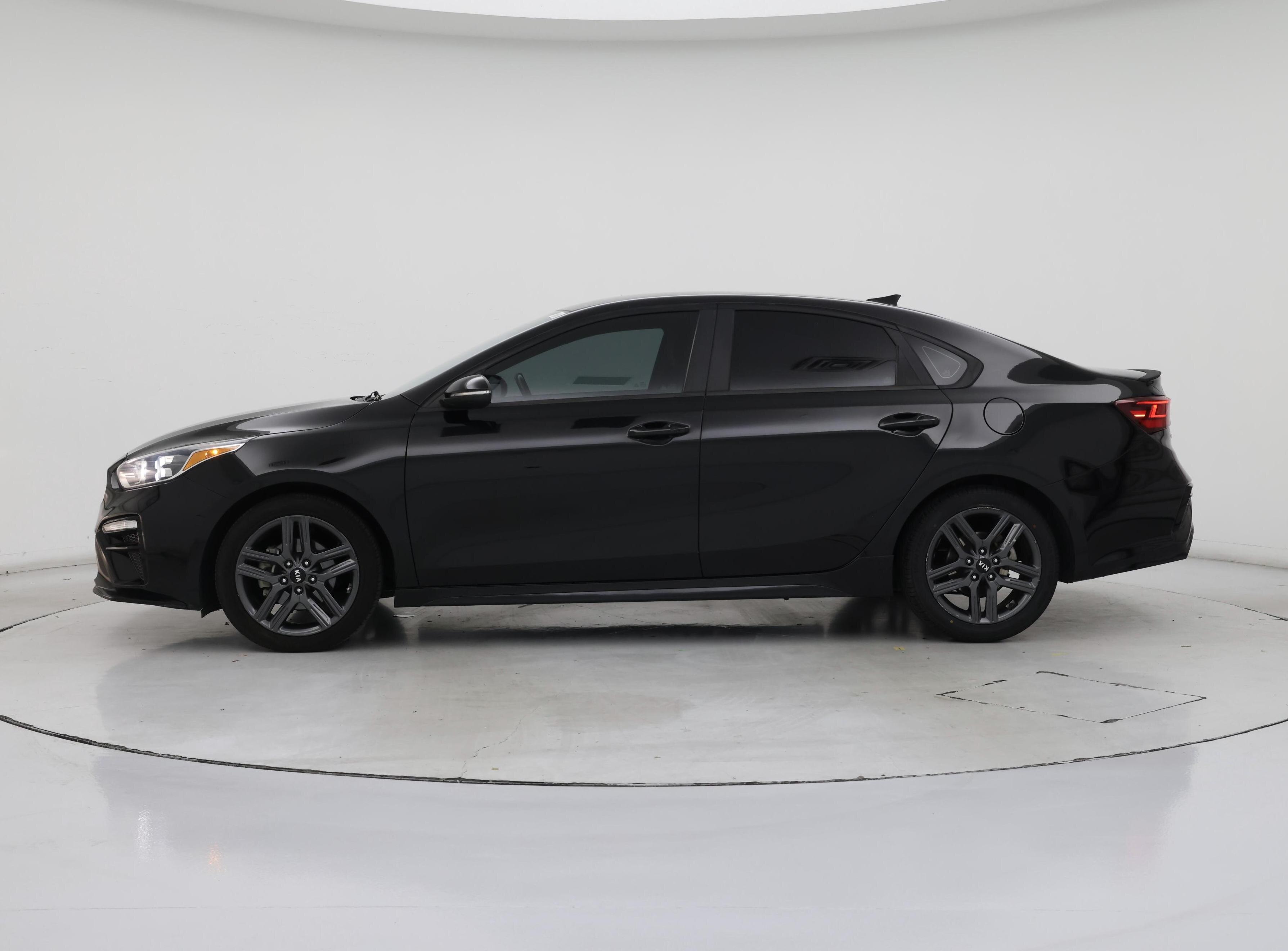 Thumbnail: 2020 Kia Forte - 3