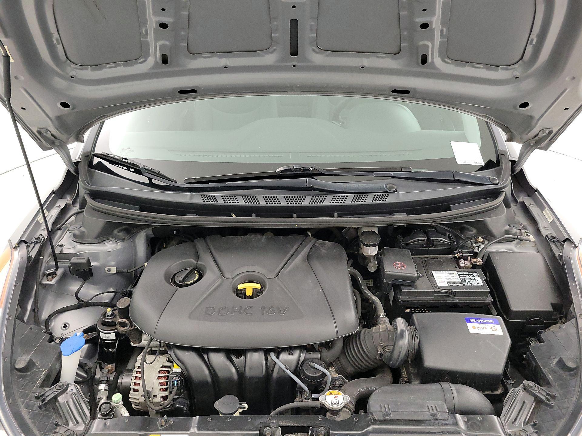Thumbnail: 2013 Hyundai Elantra - 20