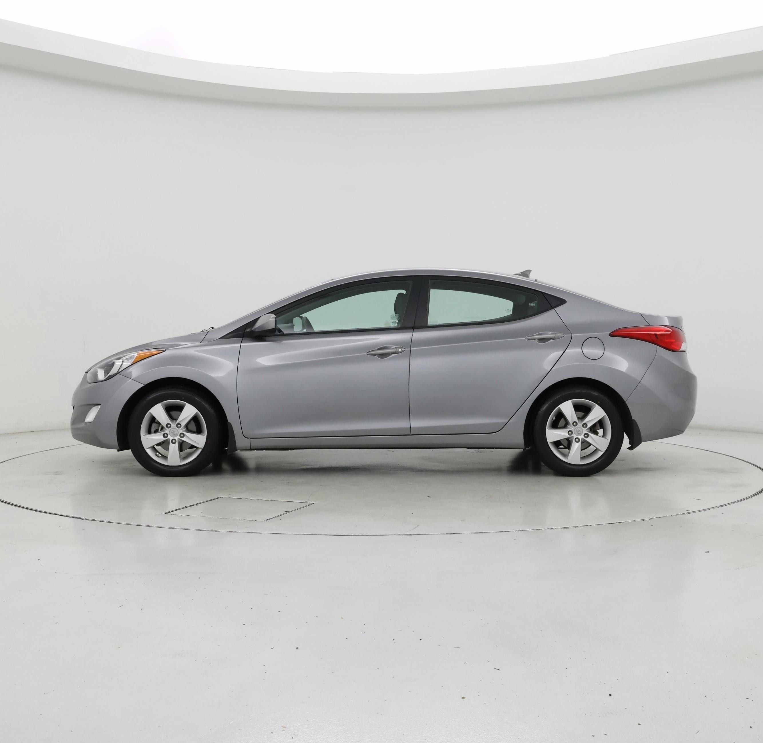 Thumbnail: 2013 Hyundai Elantra - 3