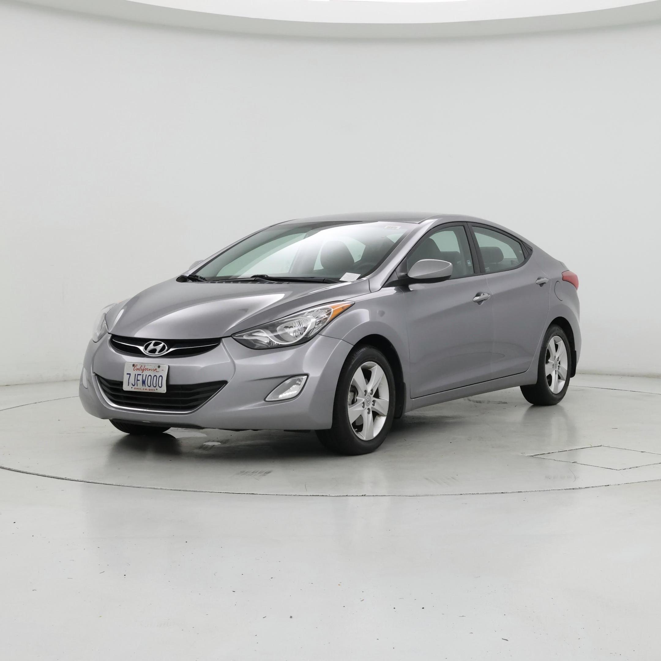 Thumbnail: 2013 Hyundai Elantra - 4