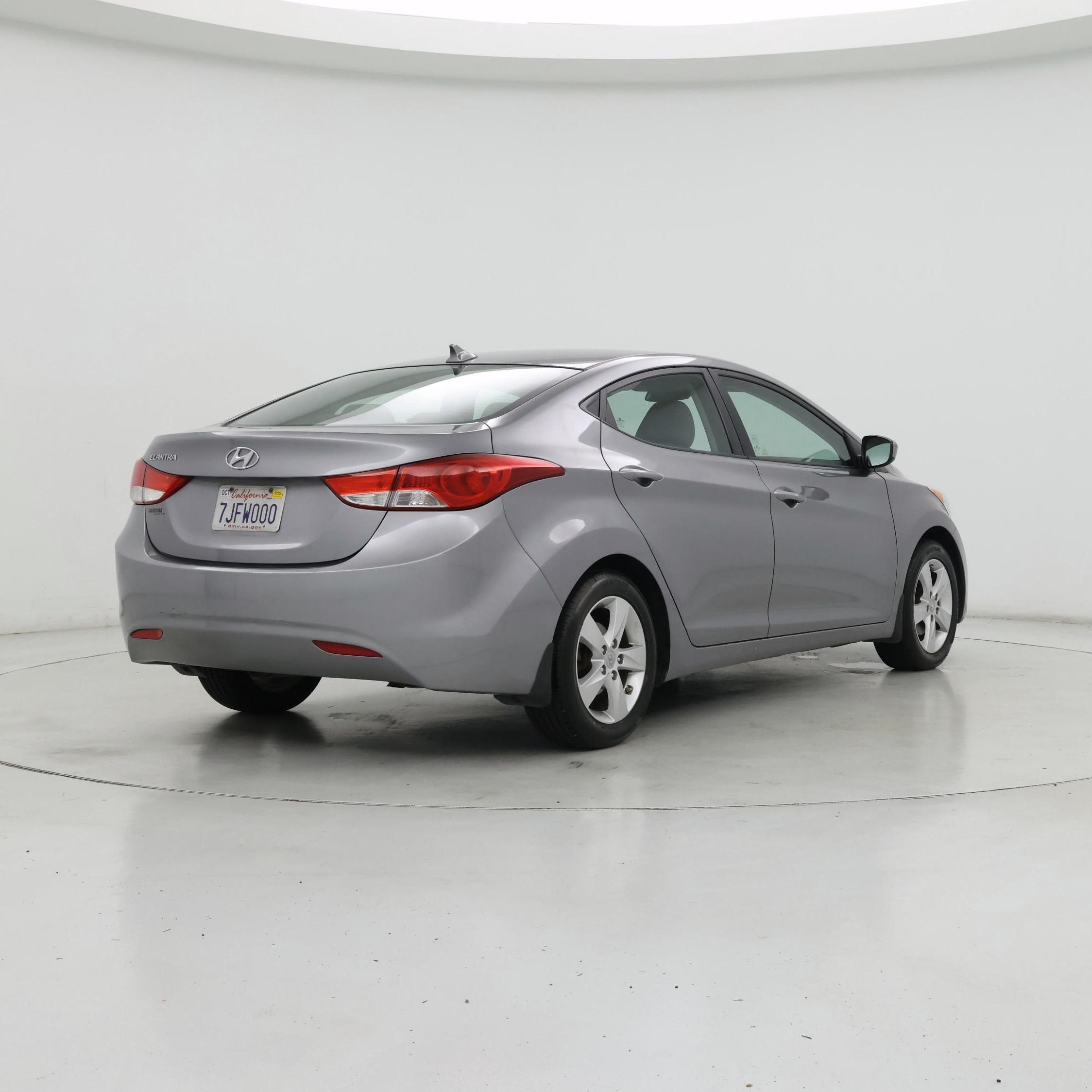 Thumbnail: 2013 Hyundai Elantra - 8