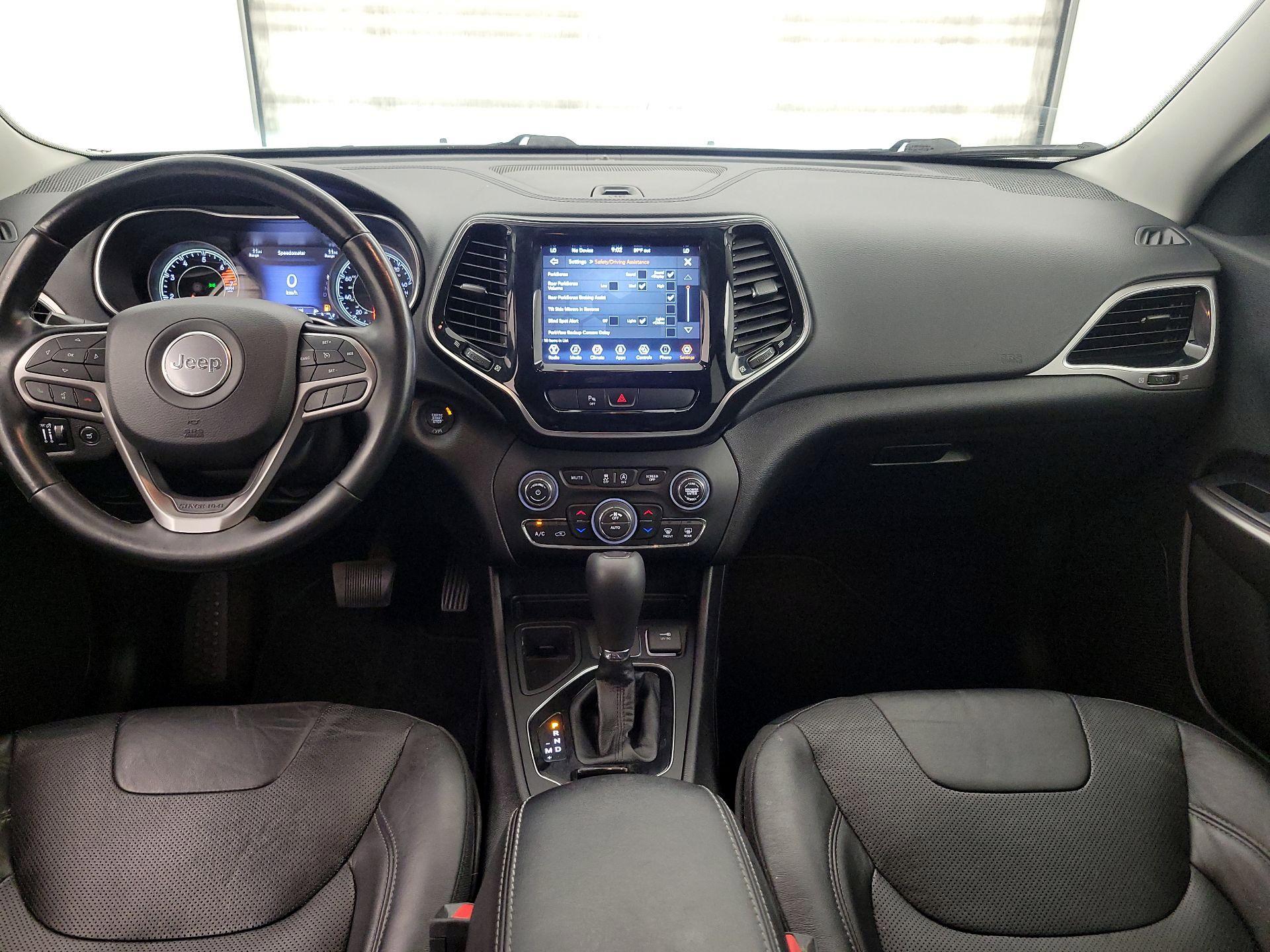 Thumbnail: 2020 Jeep Cherokee - 9