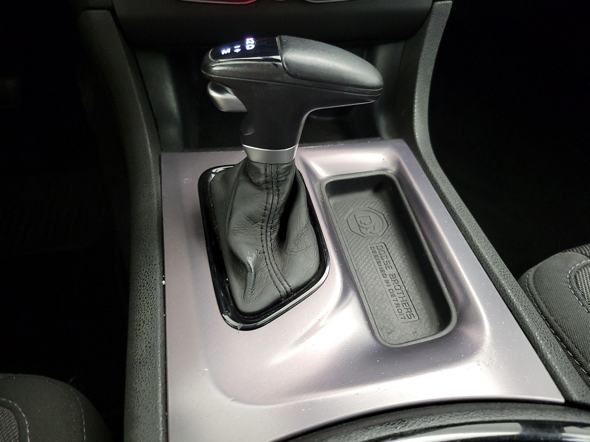 Thumbnail: 2019 Dodge Charger - 17