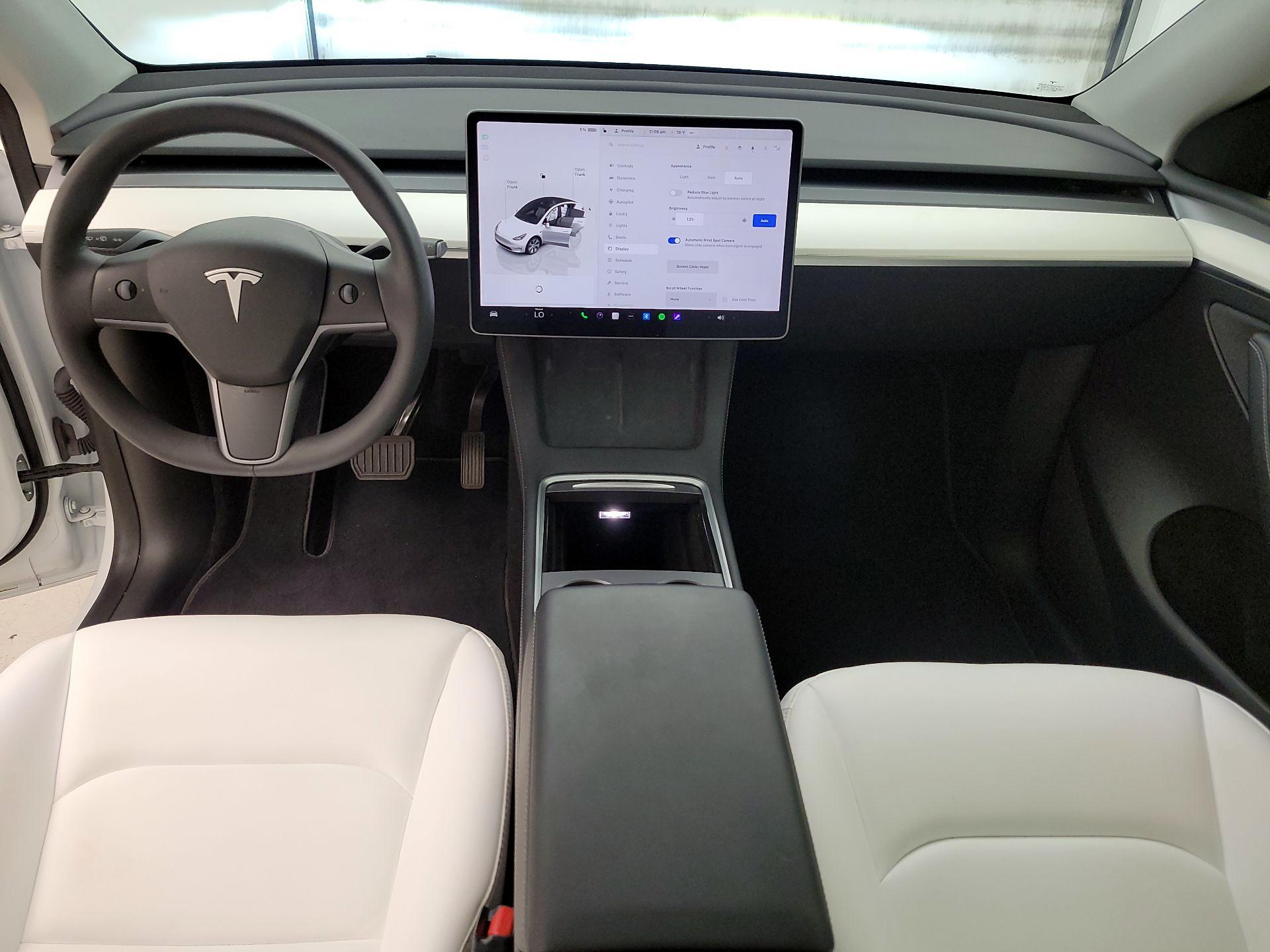 Thumbnail: 2022 Tesla Model Y - 9