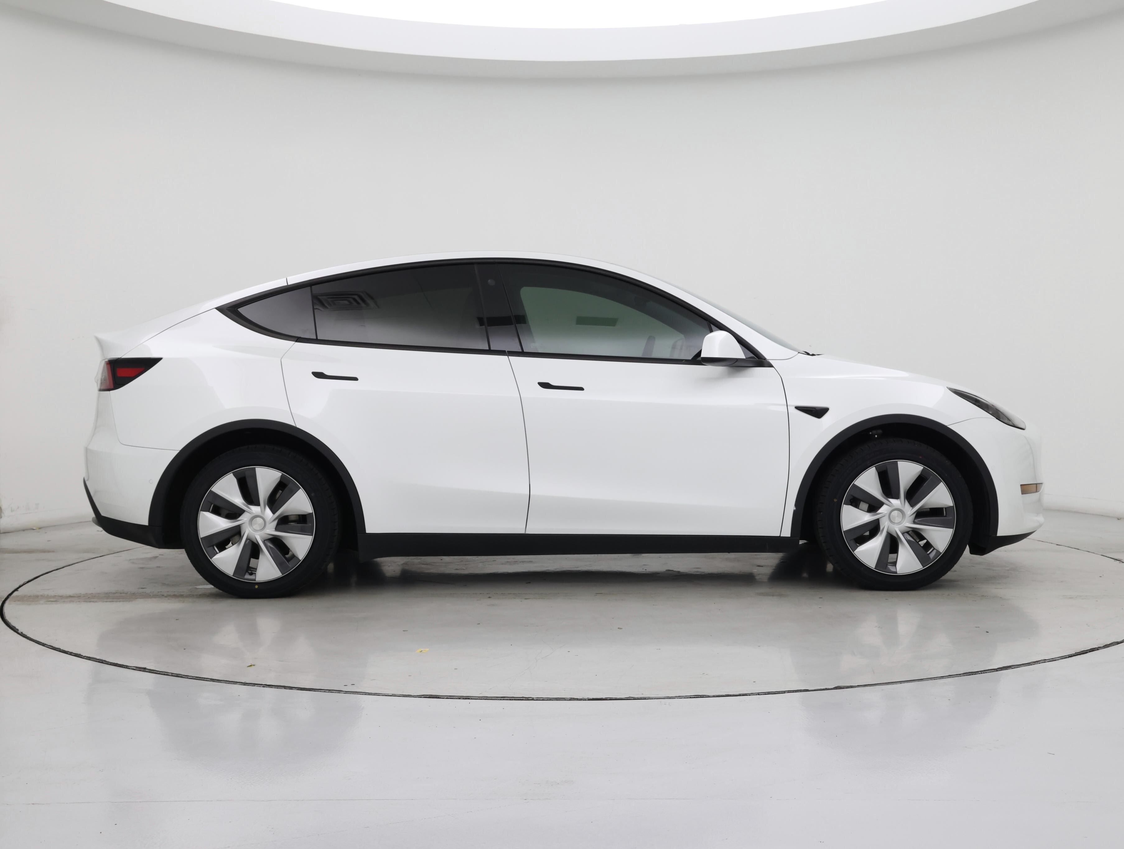 Thumbnail: 2022 Tesla Model Y - 7