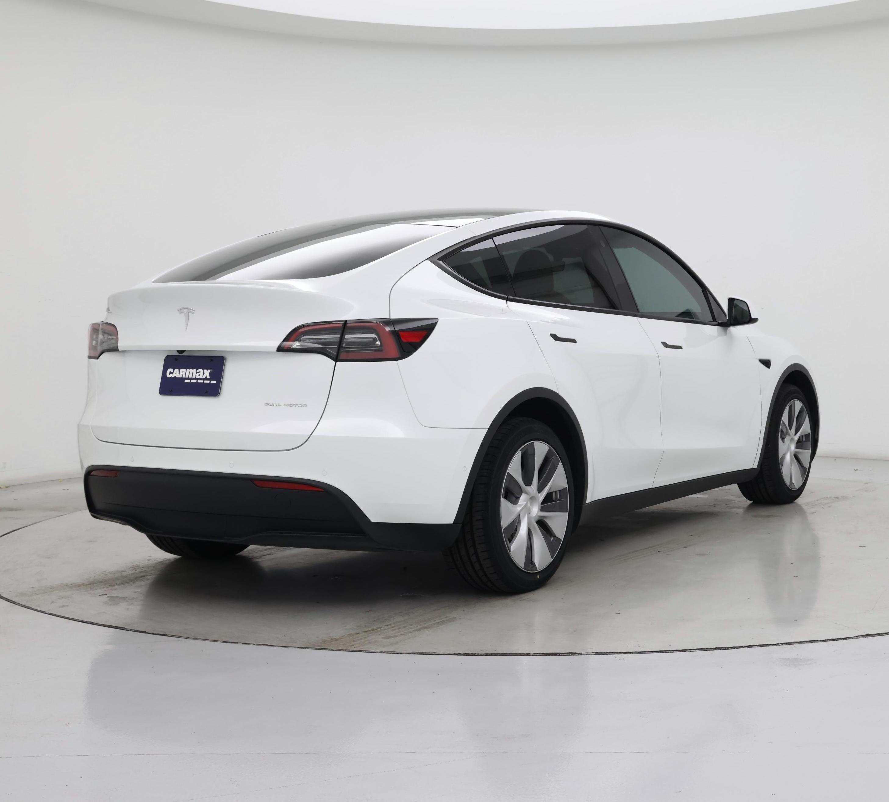 Thumbnail: 2022 Tesla Model Y - 8