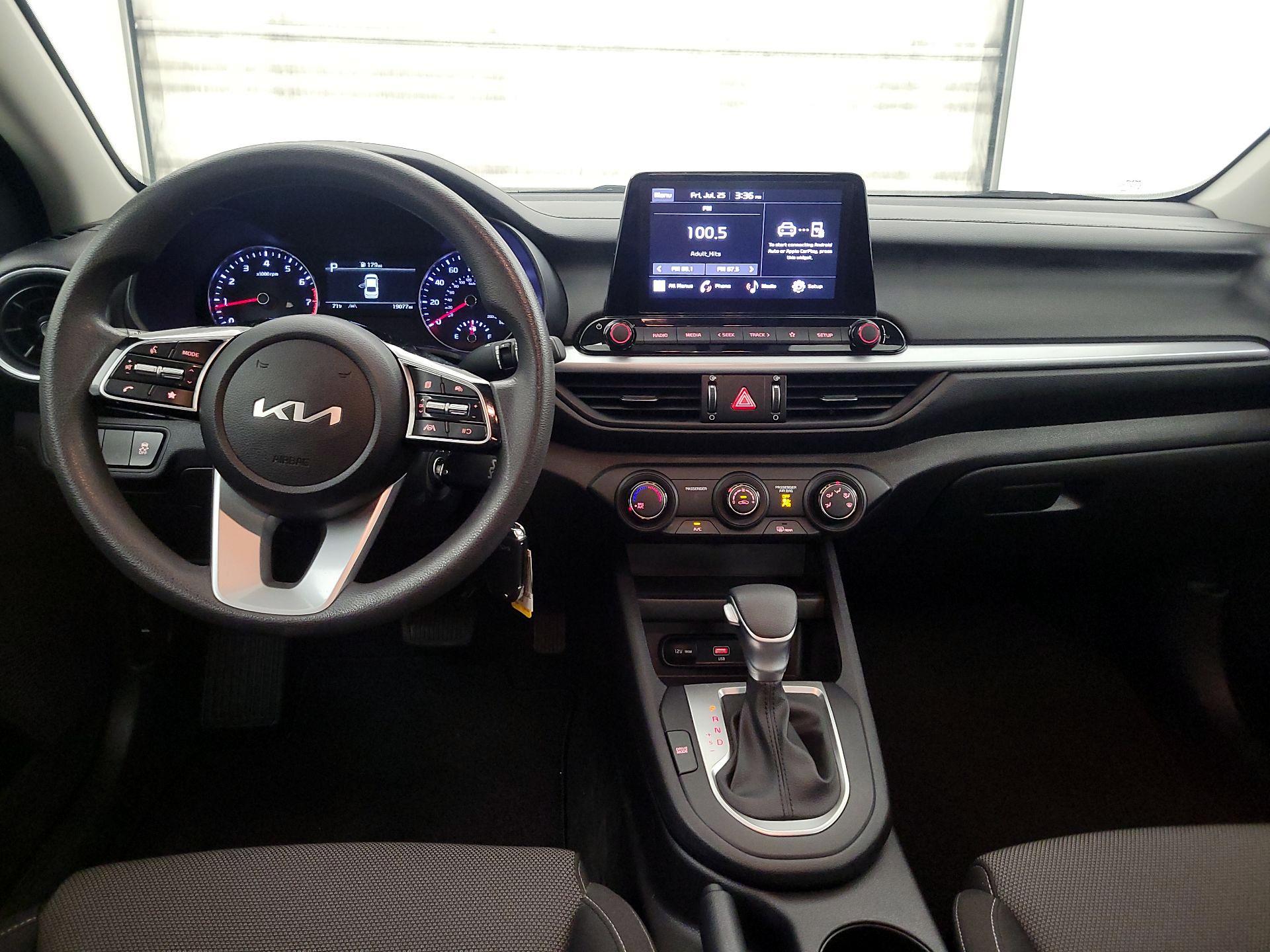 Thumbnail: 2023 Kia Forte - 9