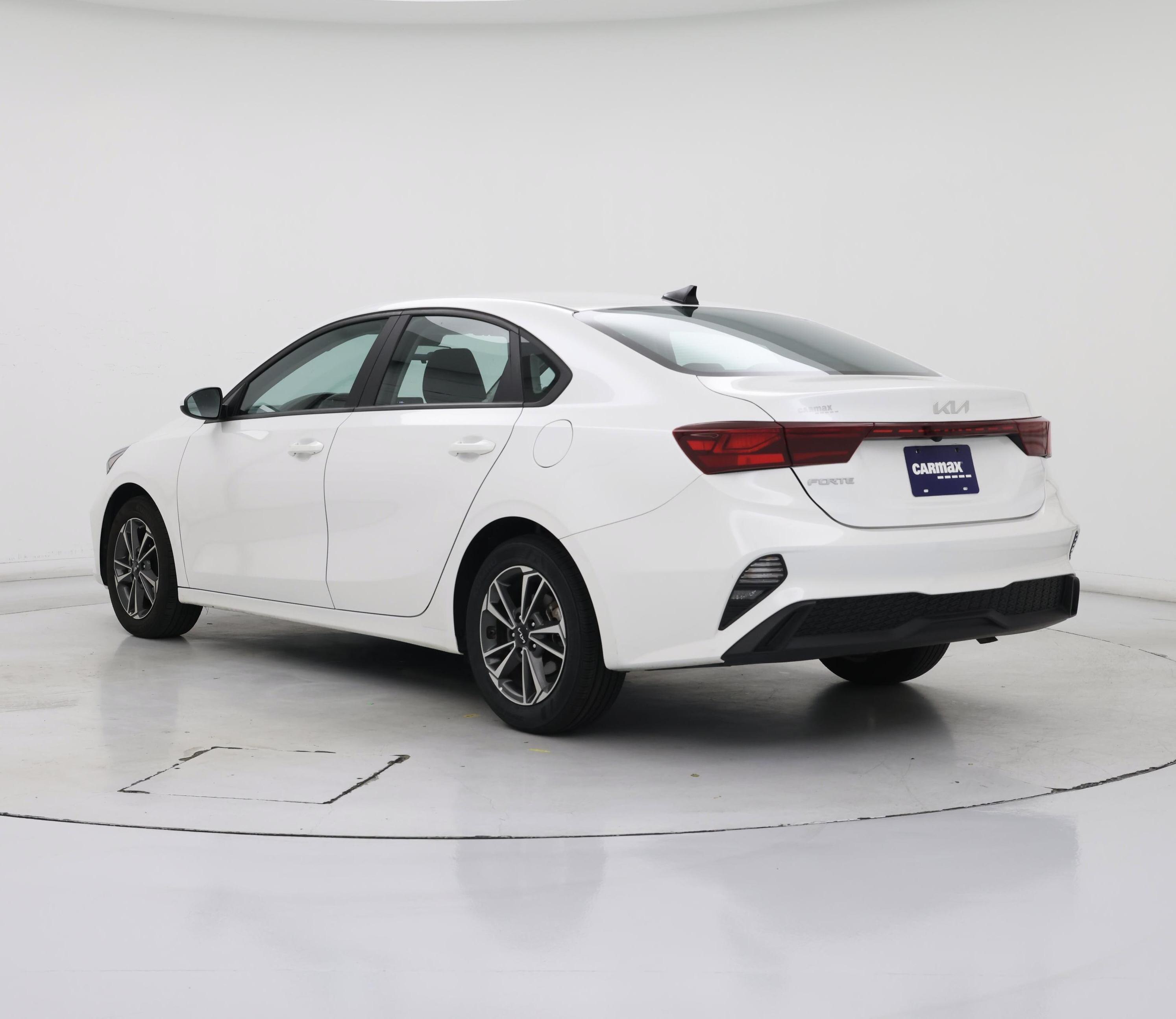 Thumbnail: 2023 Kia Forte - 2