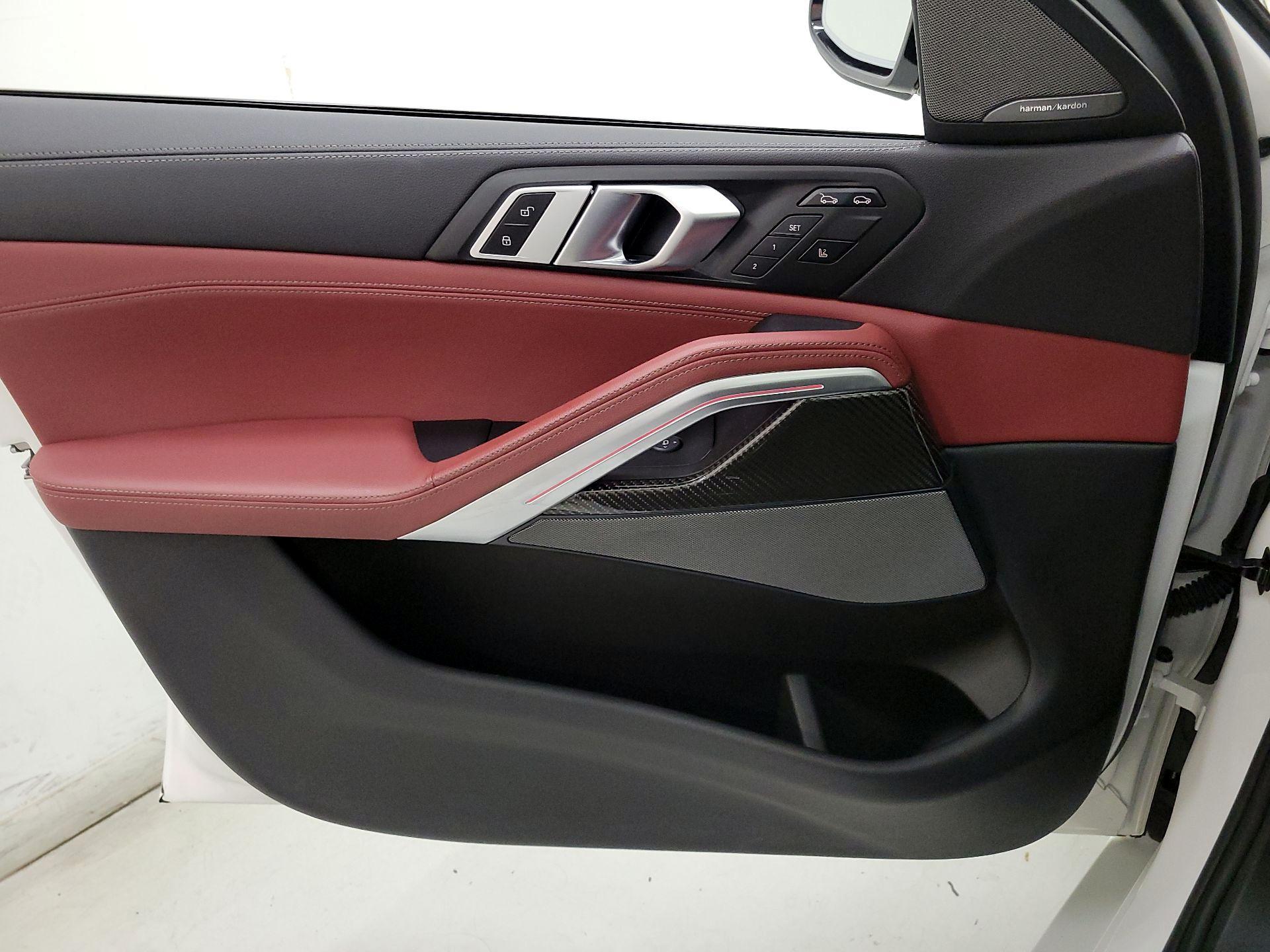 Thumbnail: 2021 BMW X6 - 12