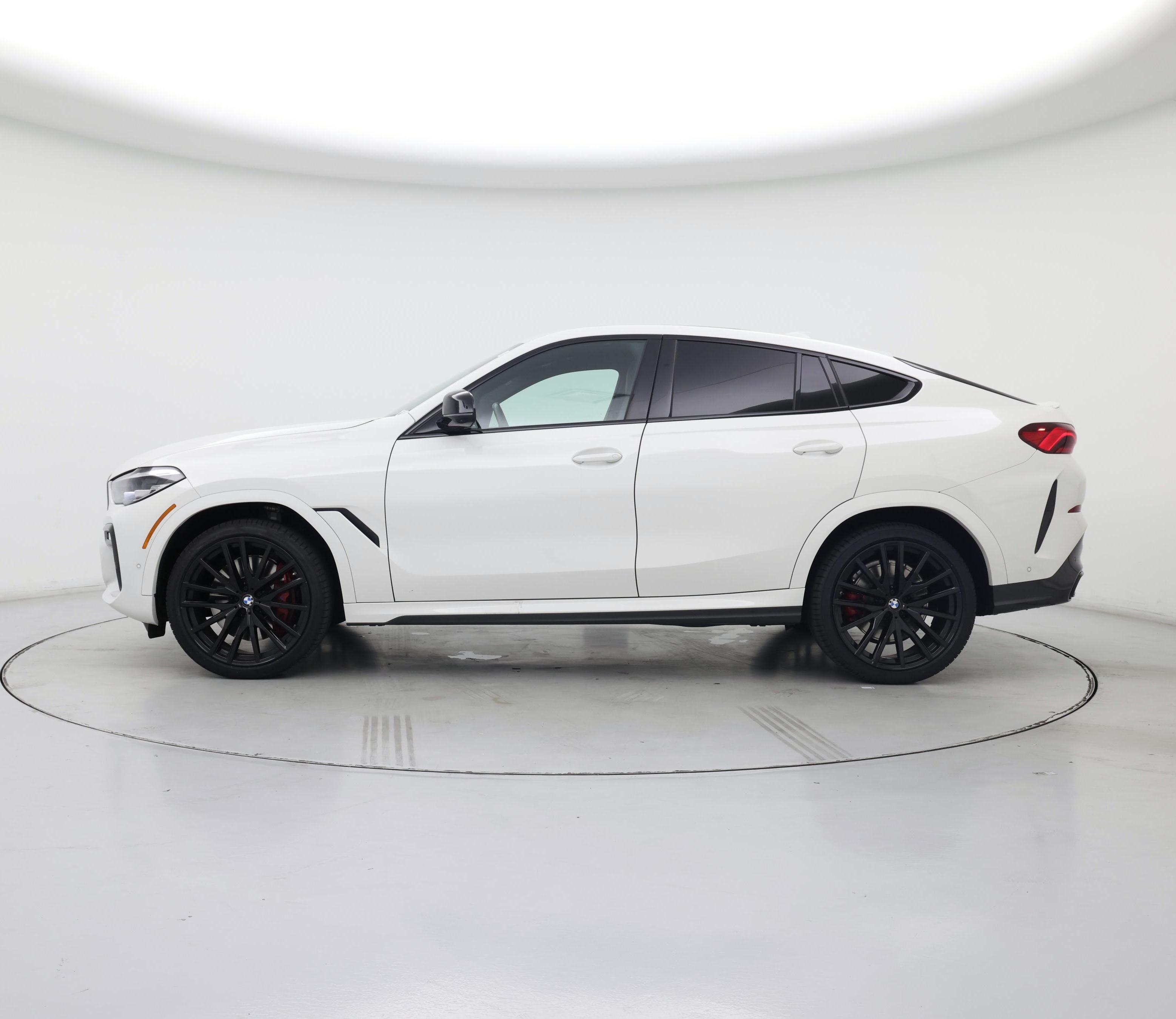 Thumbnail: 2021 BMW X6 - 3