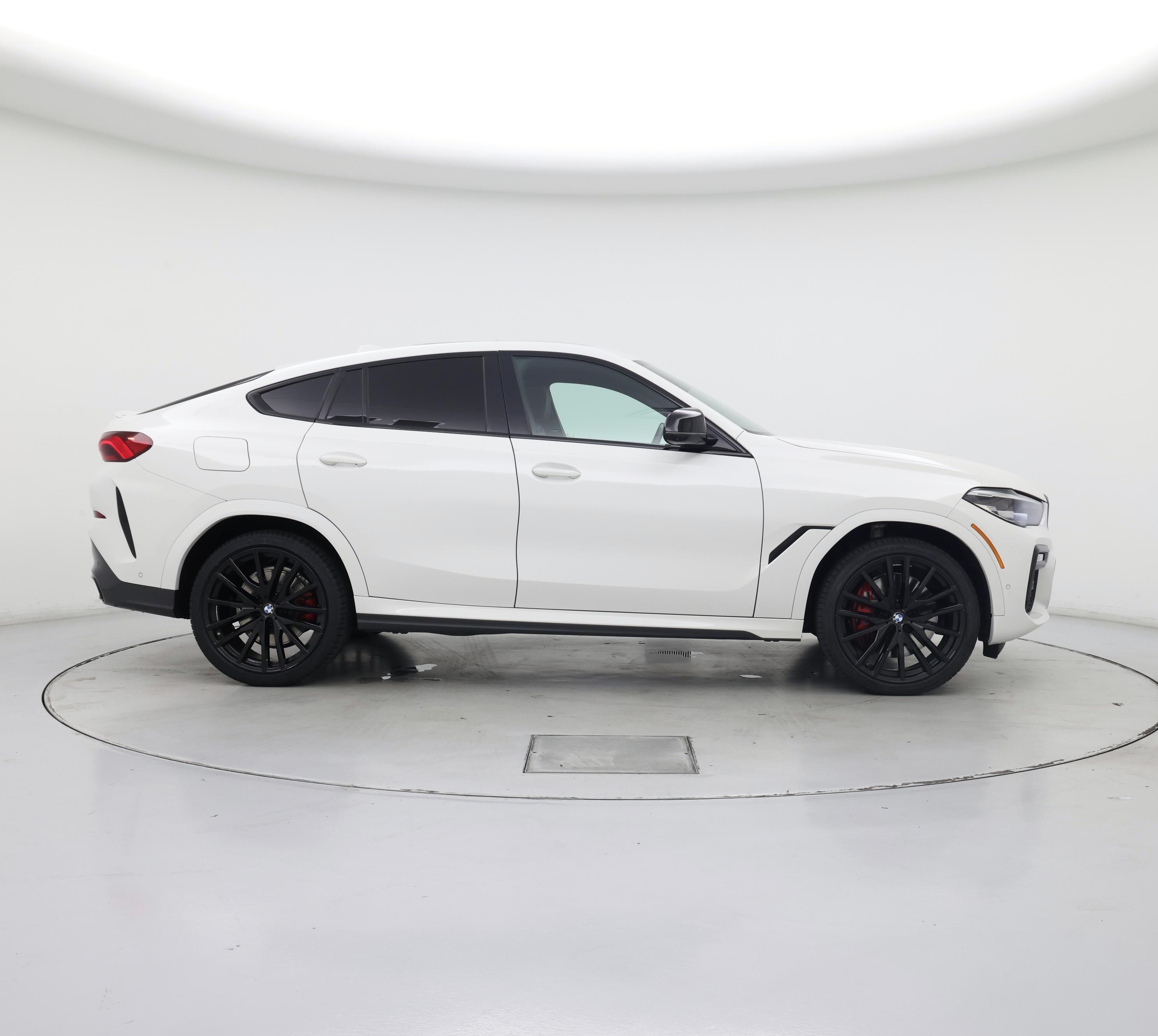 Thumbnail: 2021 BMW X6 - 7