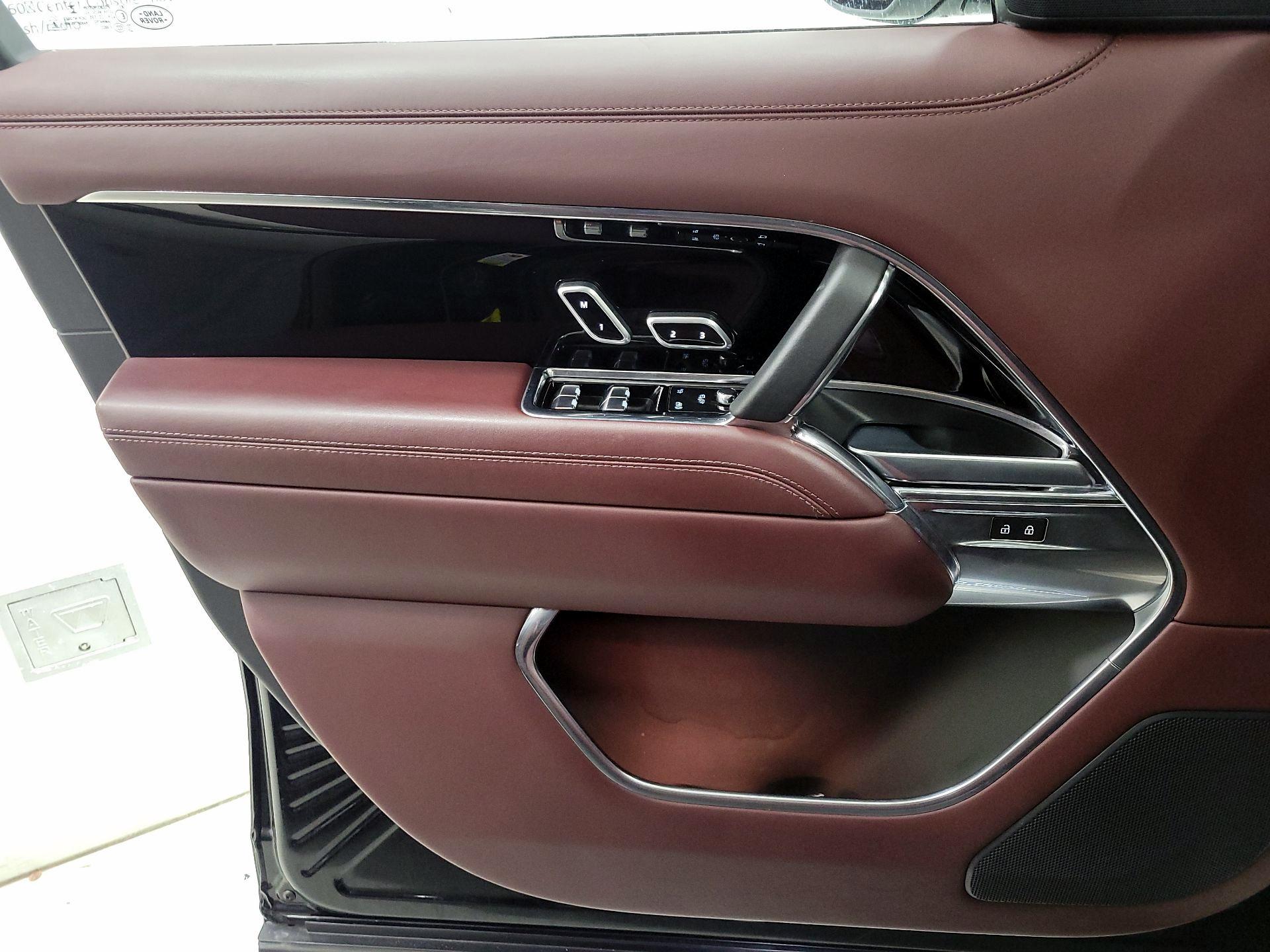 Thumbnail: 2023 Land Rover Range Rover - 12
