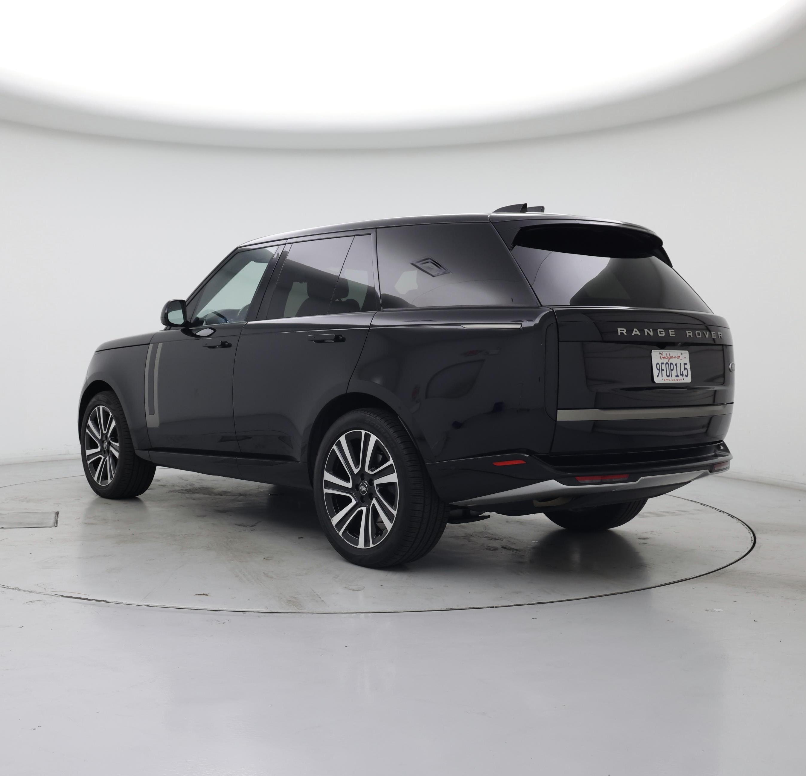 Thumbnail: 2023 Land Rover Range Rover - 2