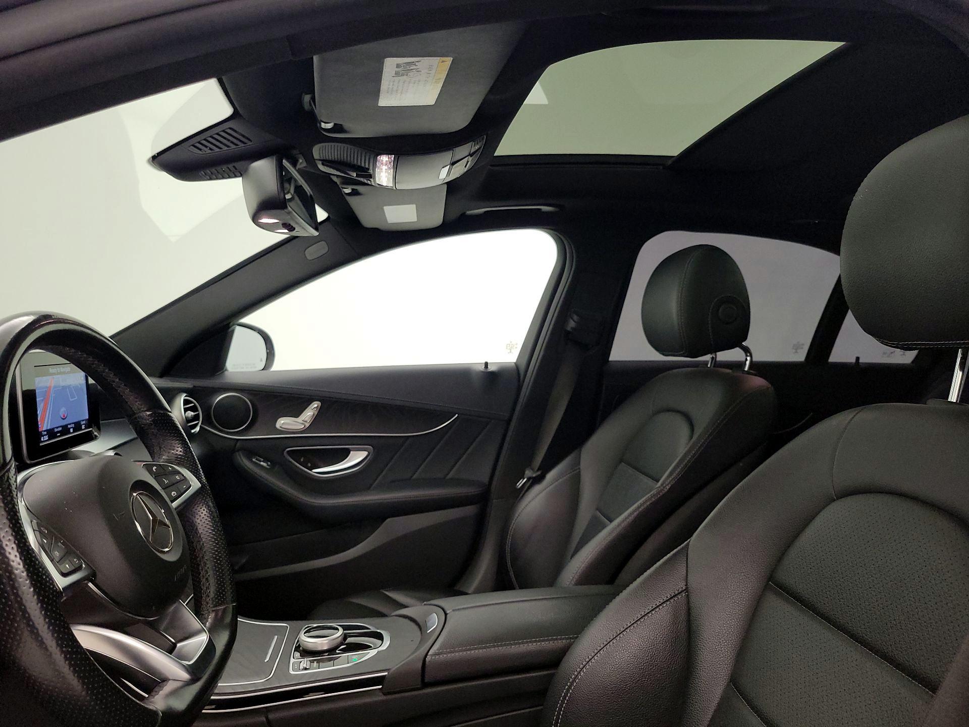 Thumbnail: 2017 Mercedes-Benz C-Class - 20
