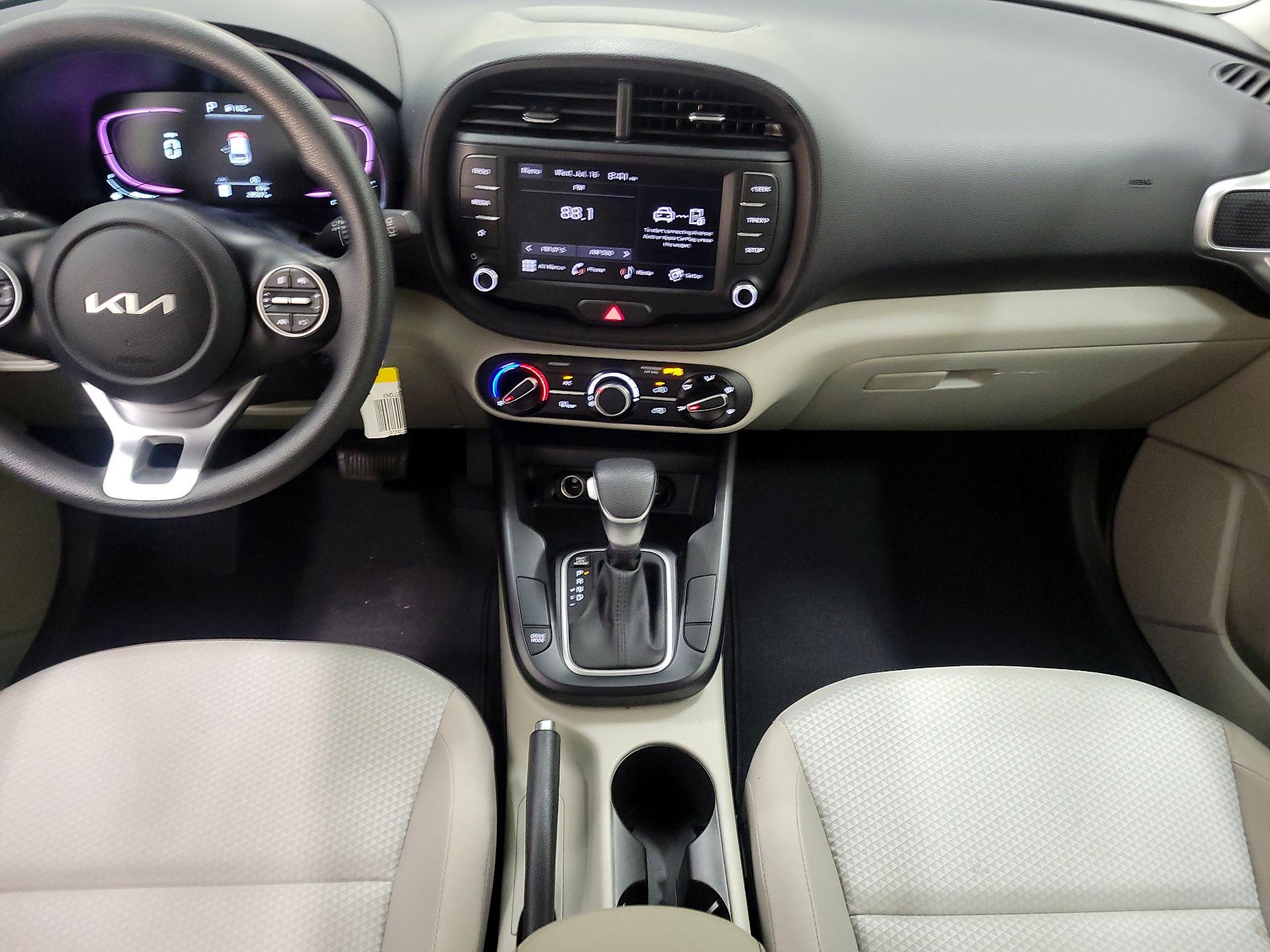 Thumbnail: 2023 Kia Soul - 9
