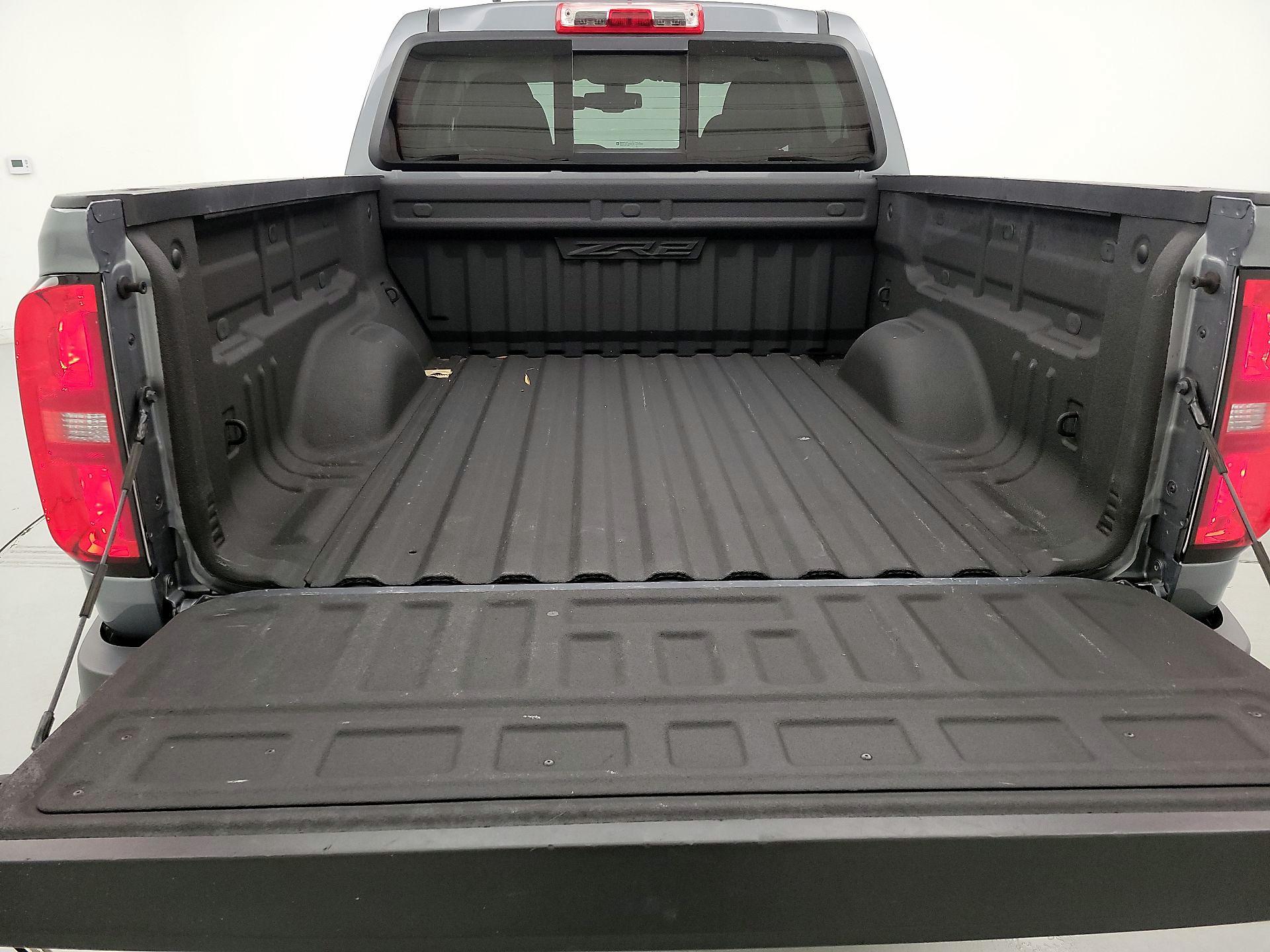 Thumbnail: 2022 Chevrolet Colorado - 19