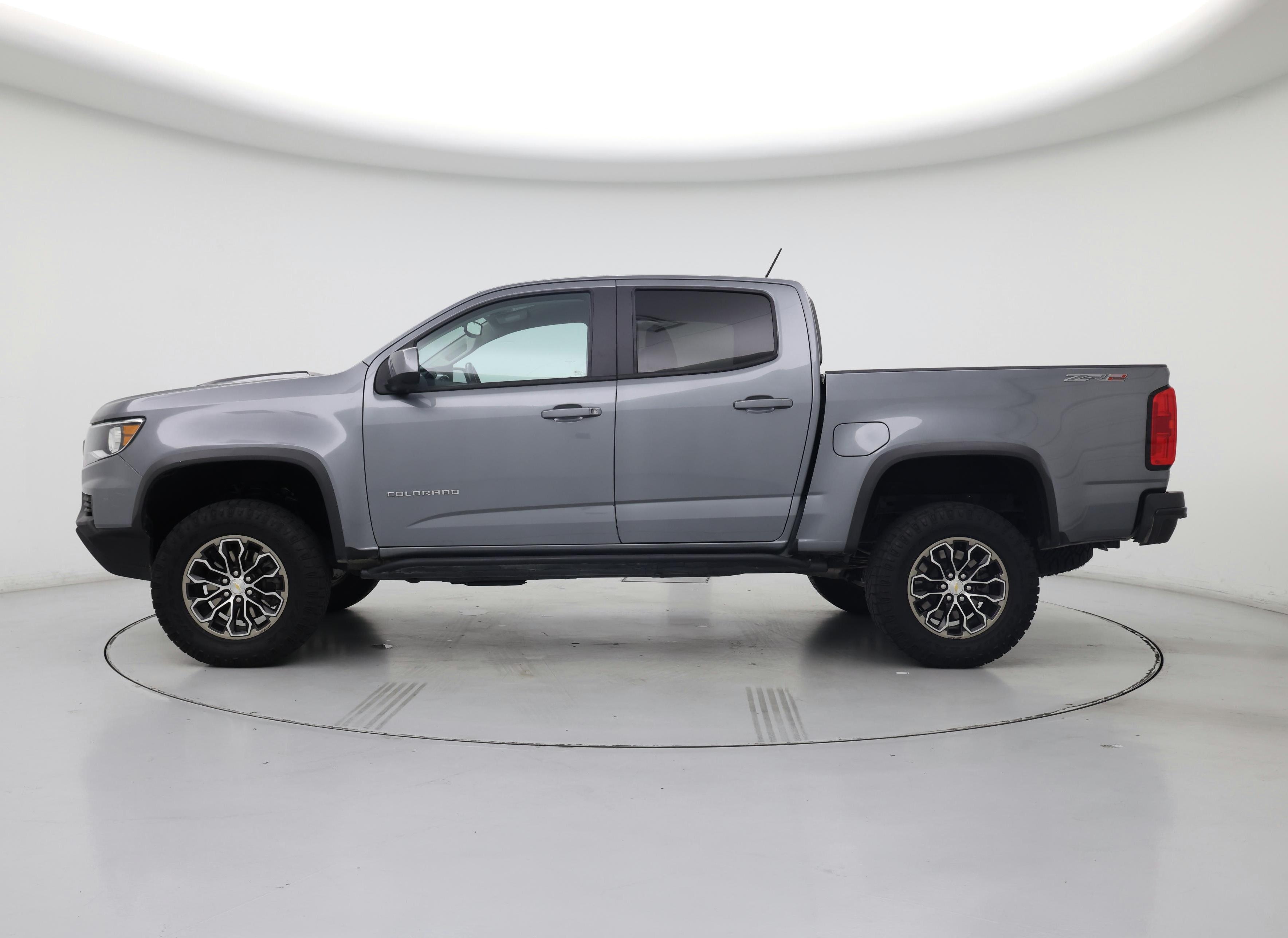 Thumbnail: 2022 Chevrolet Colorado - 3