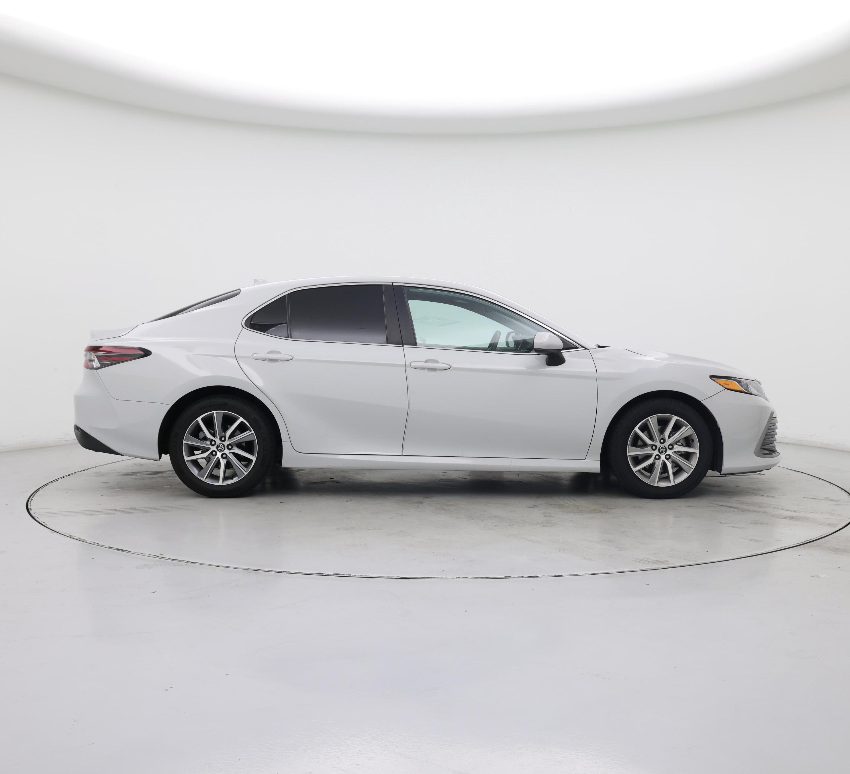 Thumbnail: 2022 Toyota Camry - 7