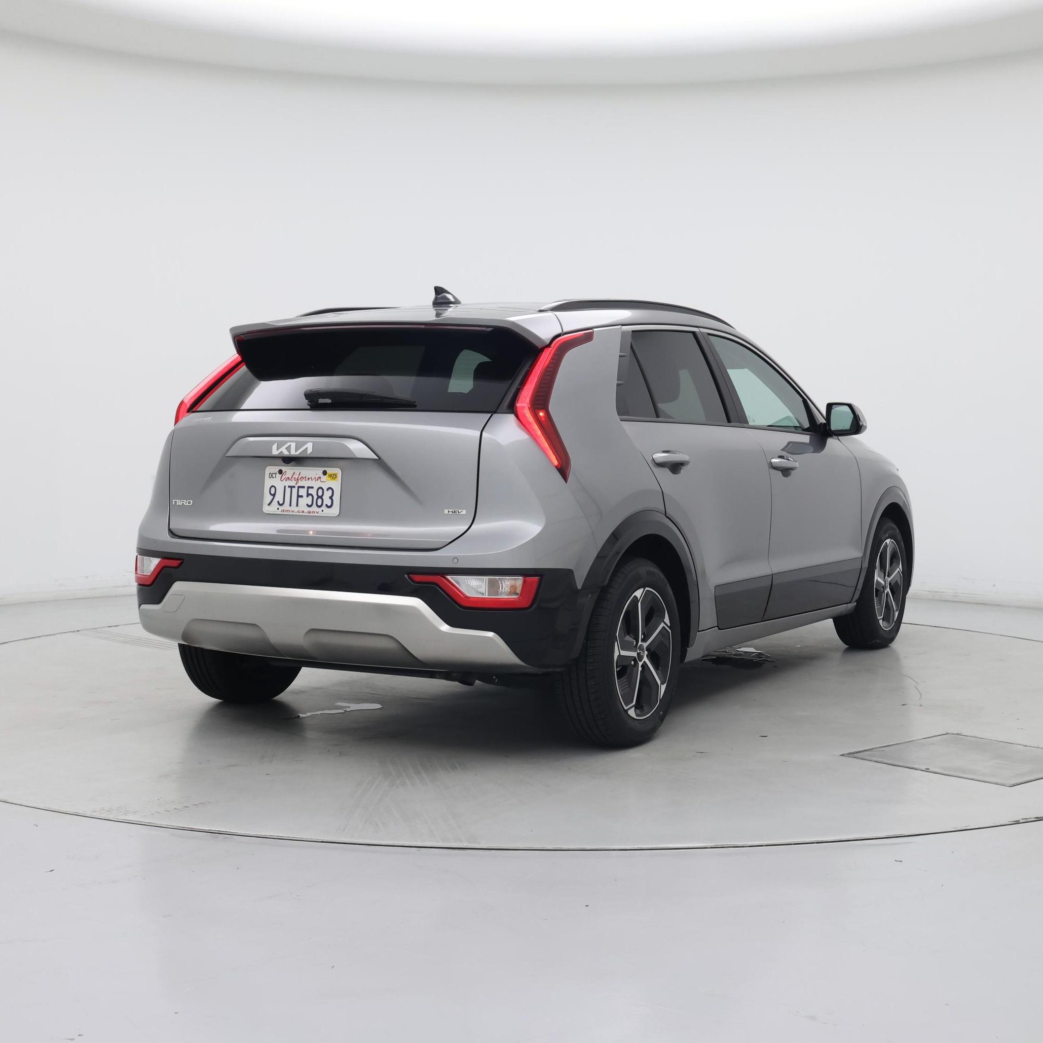 Thumbnail: 2024 Kia Niro - 8