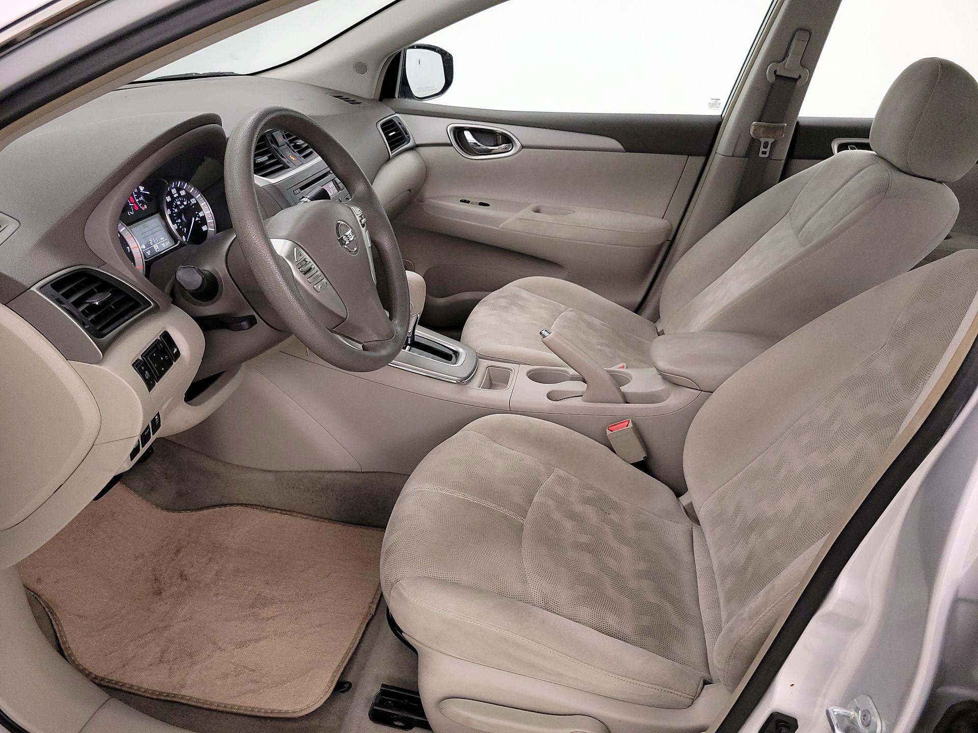 Thumbnail: 2013 Nissan Sentra - 11