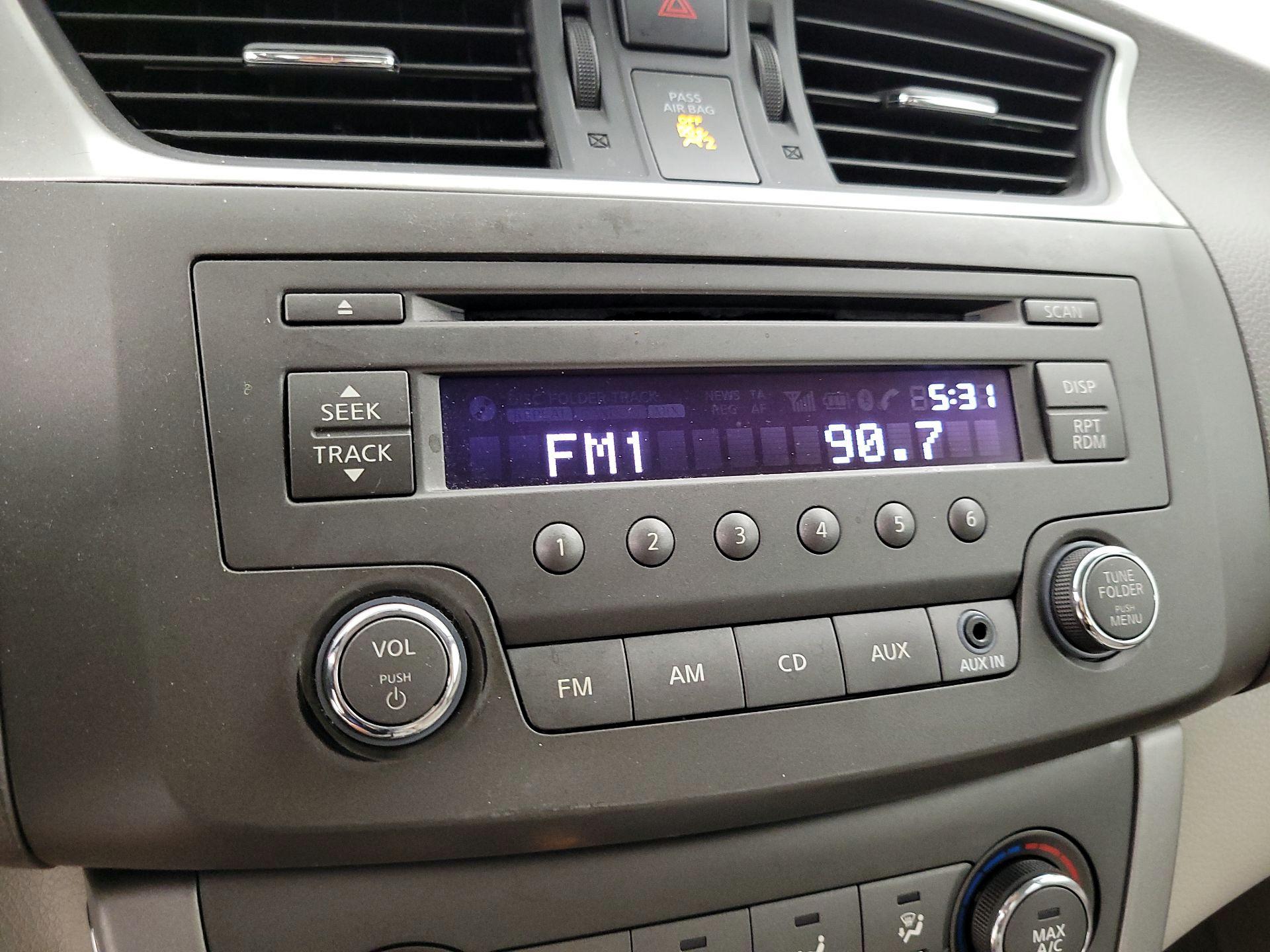 Thumbnail: 2013 Nissan Sentra - 14