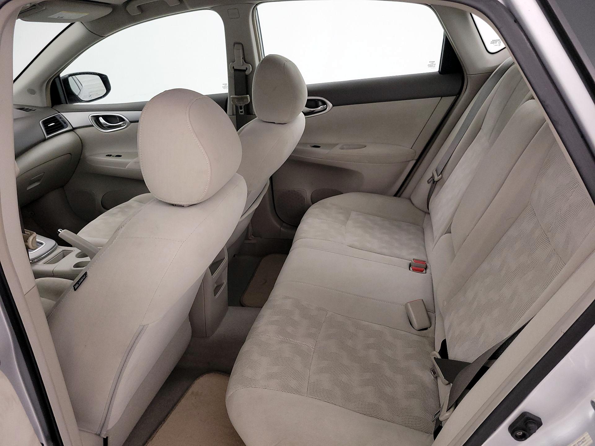 Thumbnail: 2013 Nissan Sentra - 17