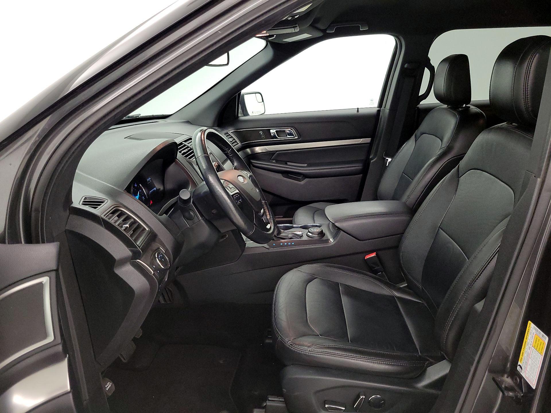 Thumbnail: 2018 Ford Explorer - 11