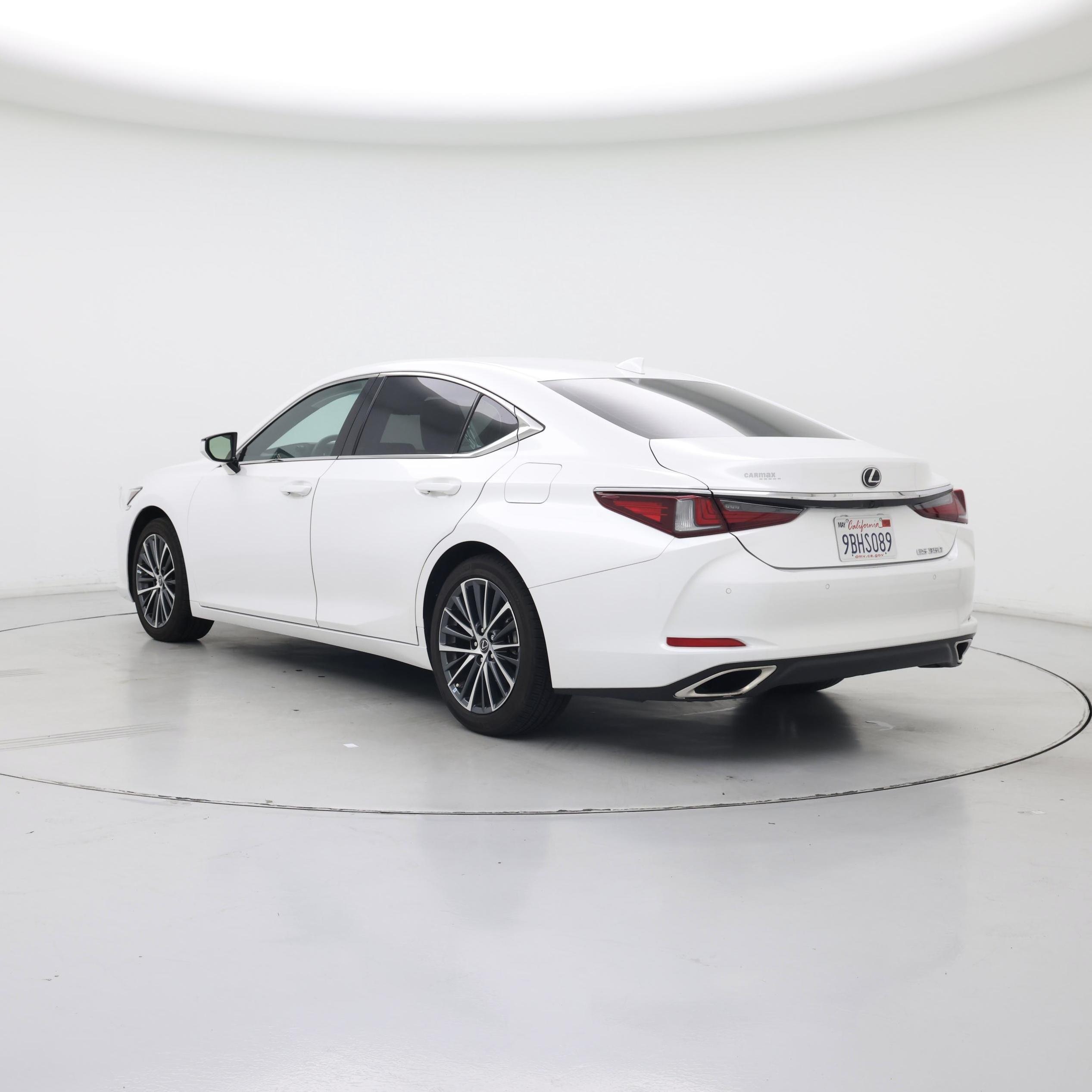 Thumbnail: 2022 Lexus ES - 2