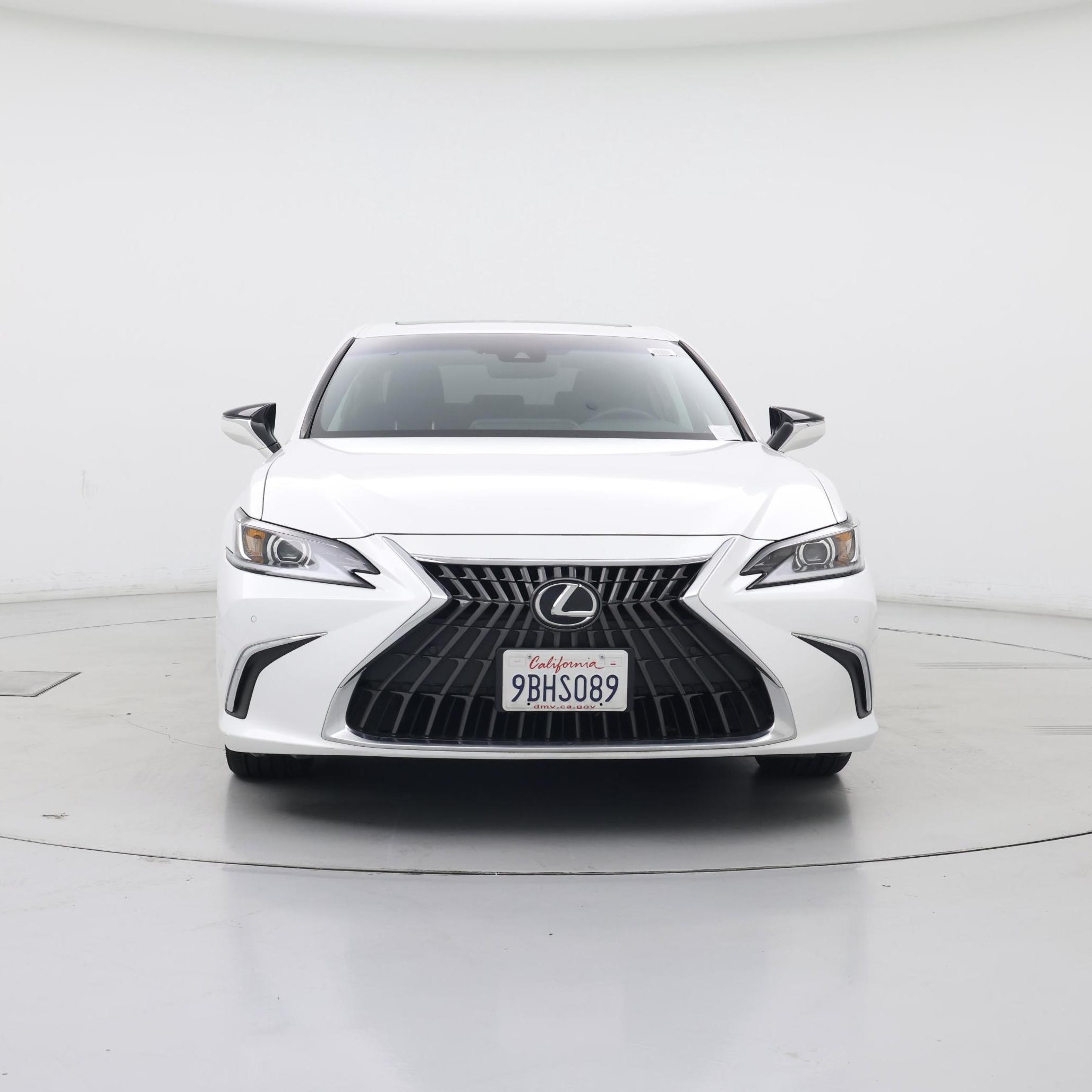 Thumbnail: 2022 Lexus ES - 5