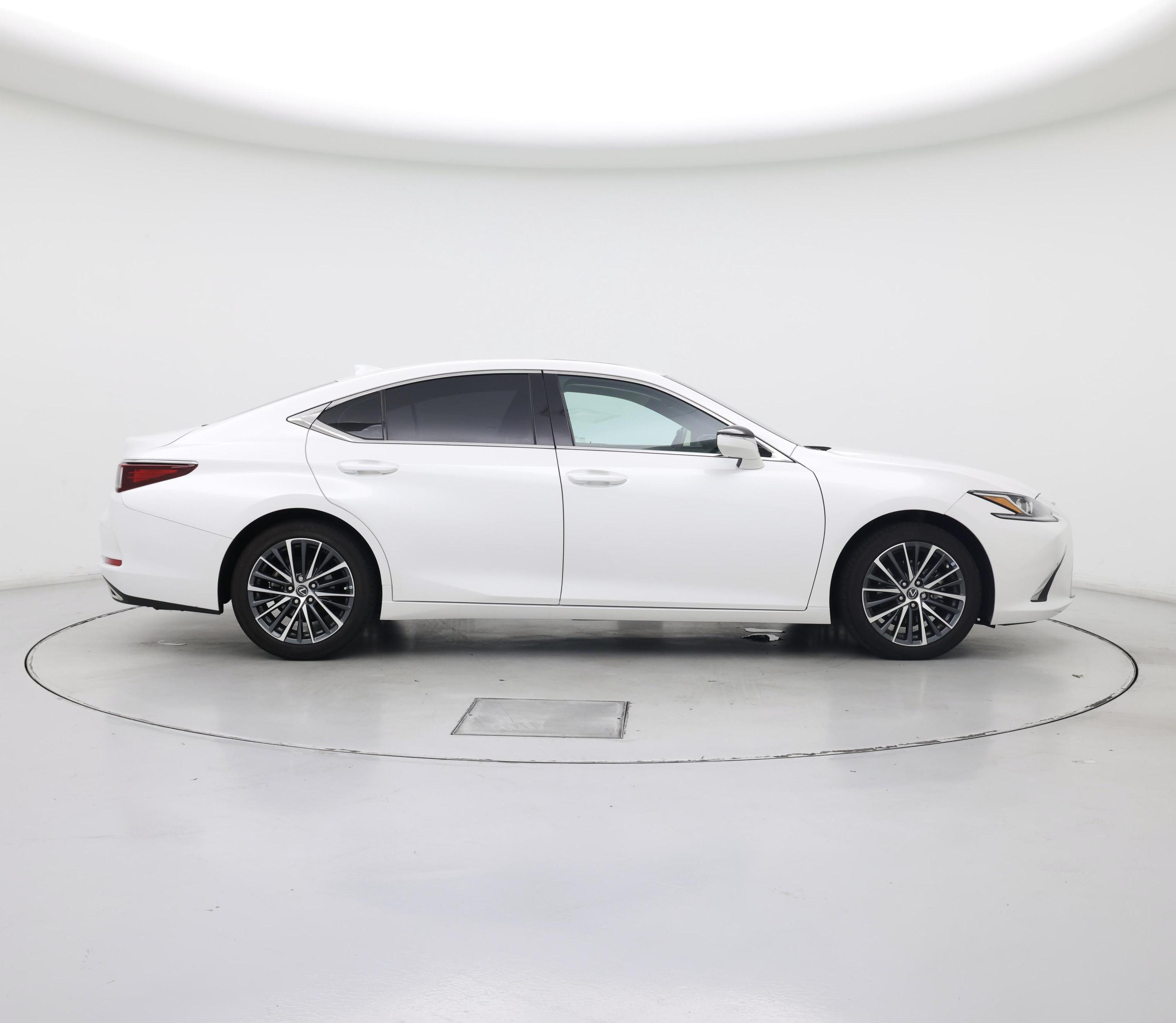 Thumbnail: 2022 Lexus ES - 7