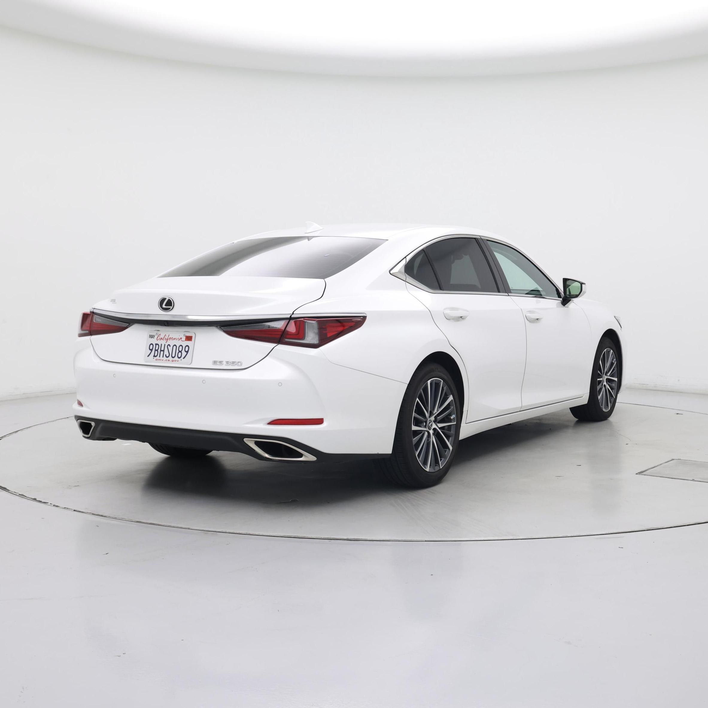Thumbnail: 2022 Lexus ES - 8