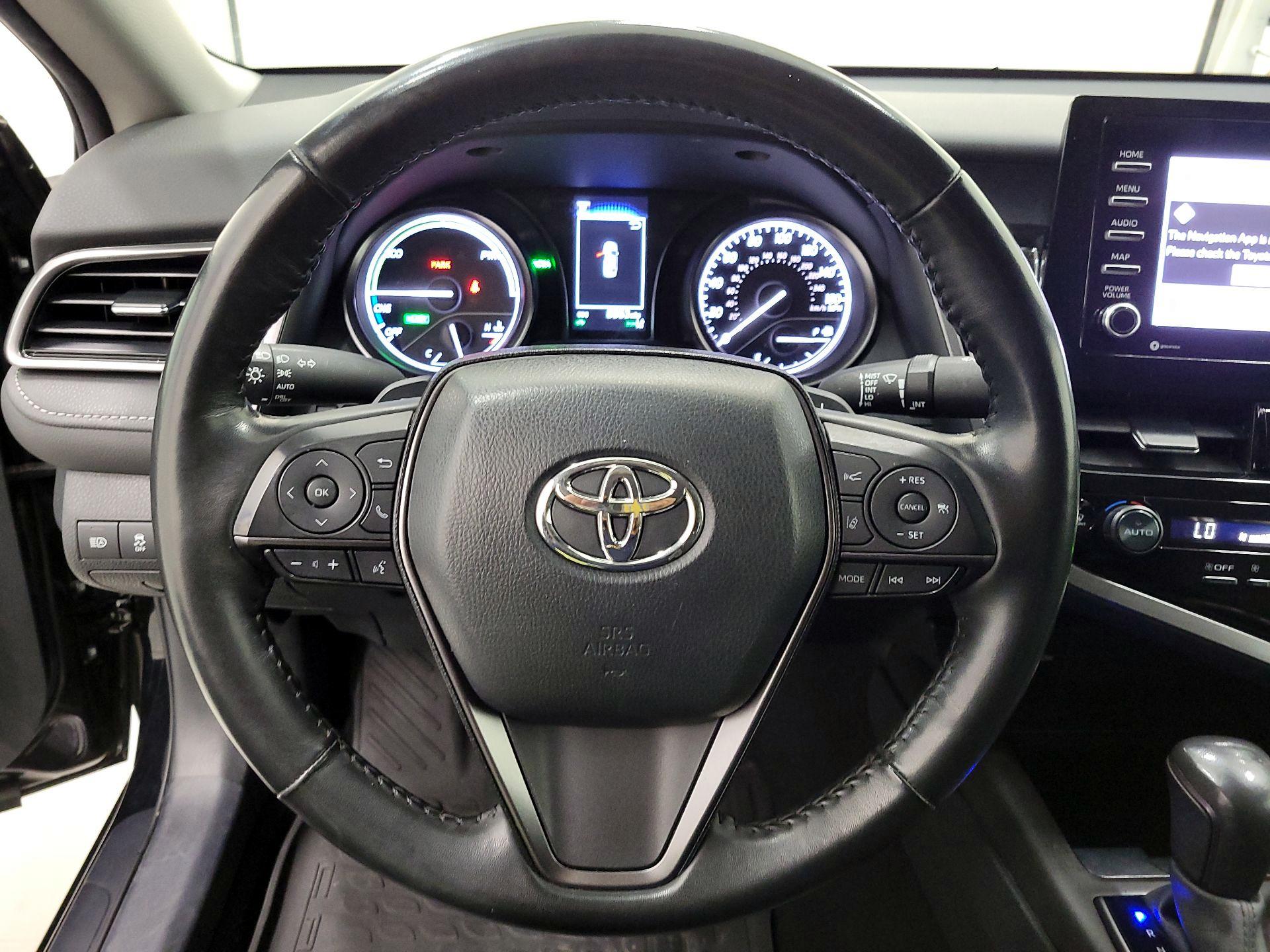 Thumbnail: 2024 Toyota Camry - 10
