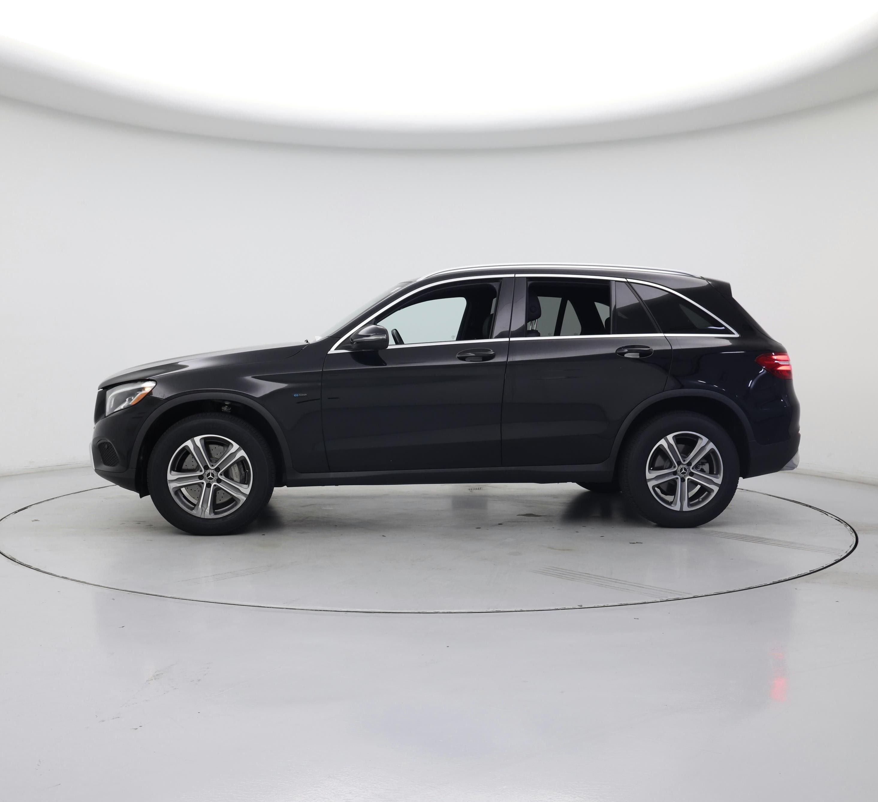 Thumbnail: 2019 Mercedes-Benz GLC - 3