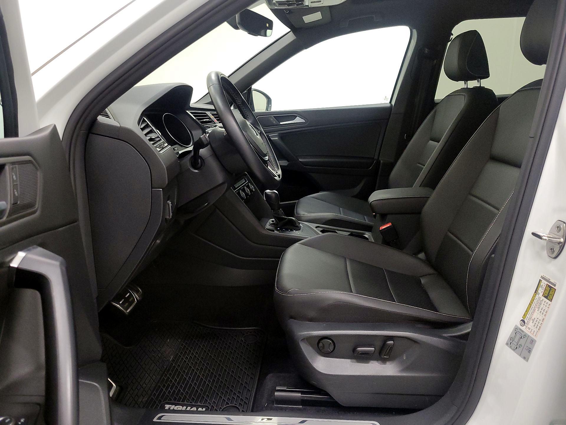 Thumbnail: 2021 Volkswagen Tiguan - 11