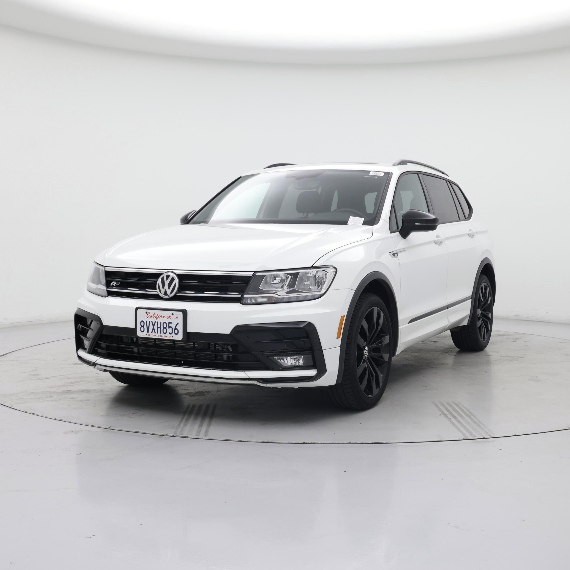 Thumbnail: 2021 Volkswagen Tiguan - 4