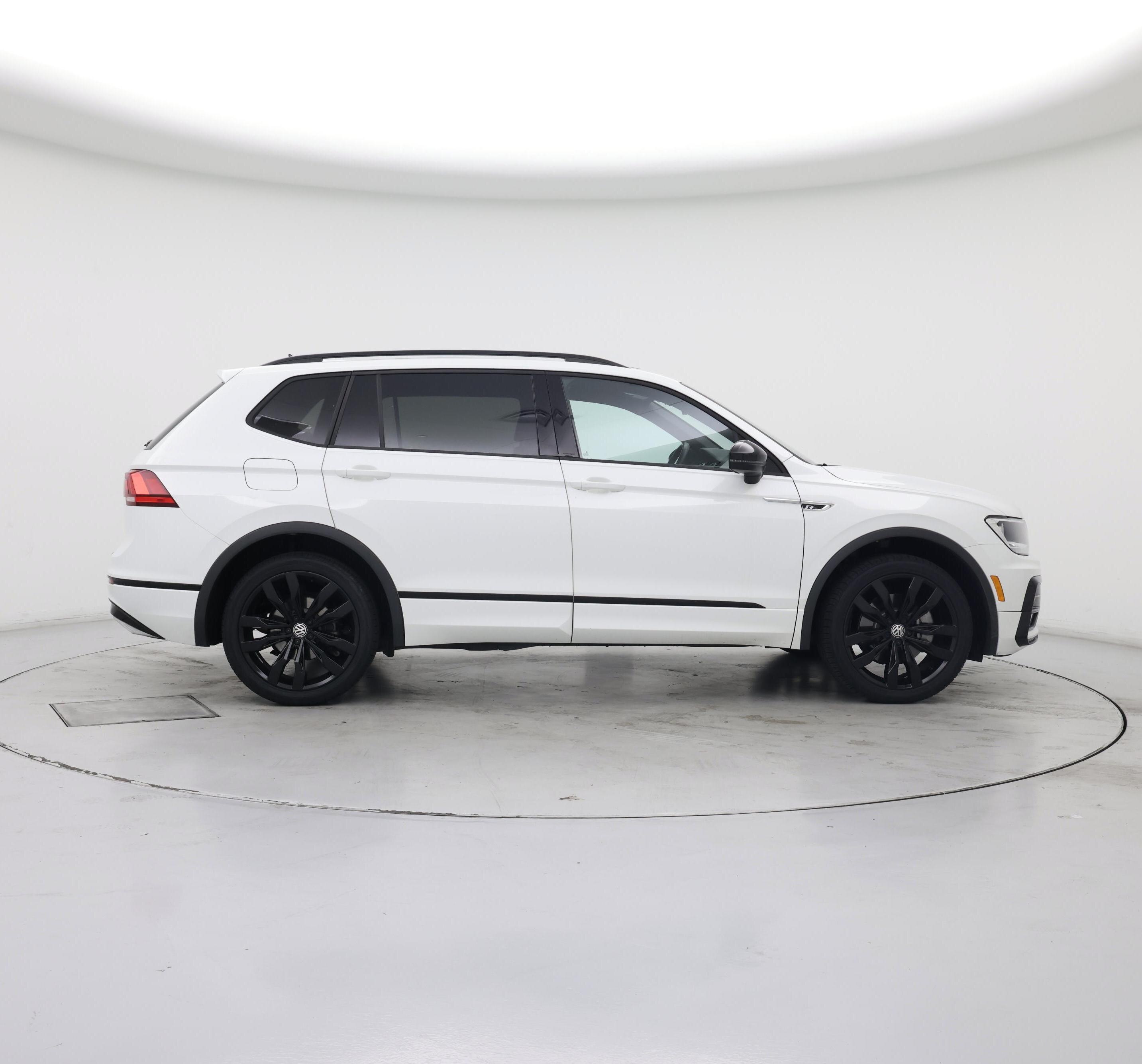 Thumbnail: 2021 Volkswagen Tiguan - 7