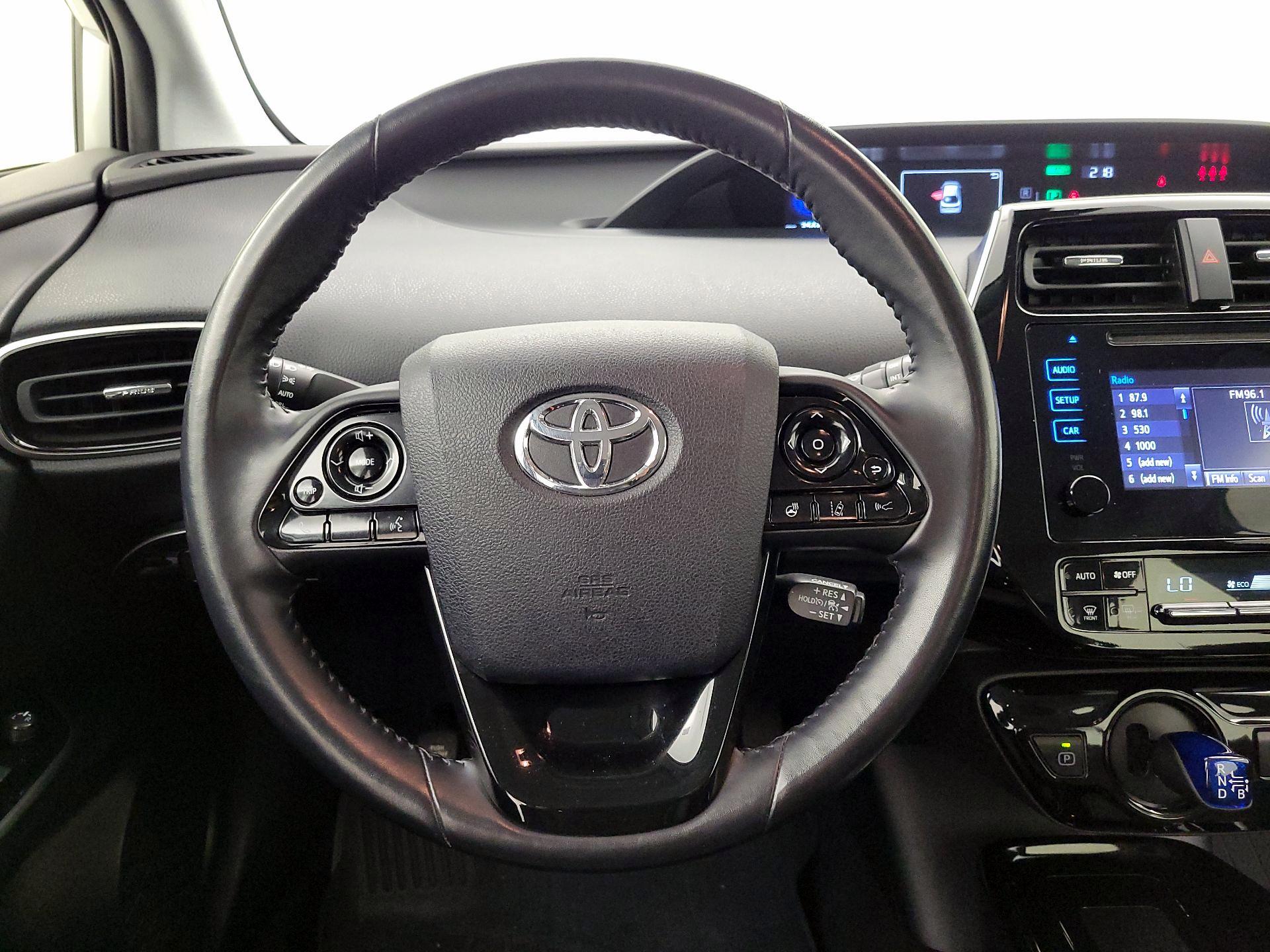 Thumbnail: 2019 Toyota Prius - 10