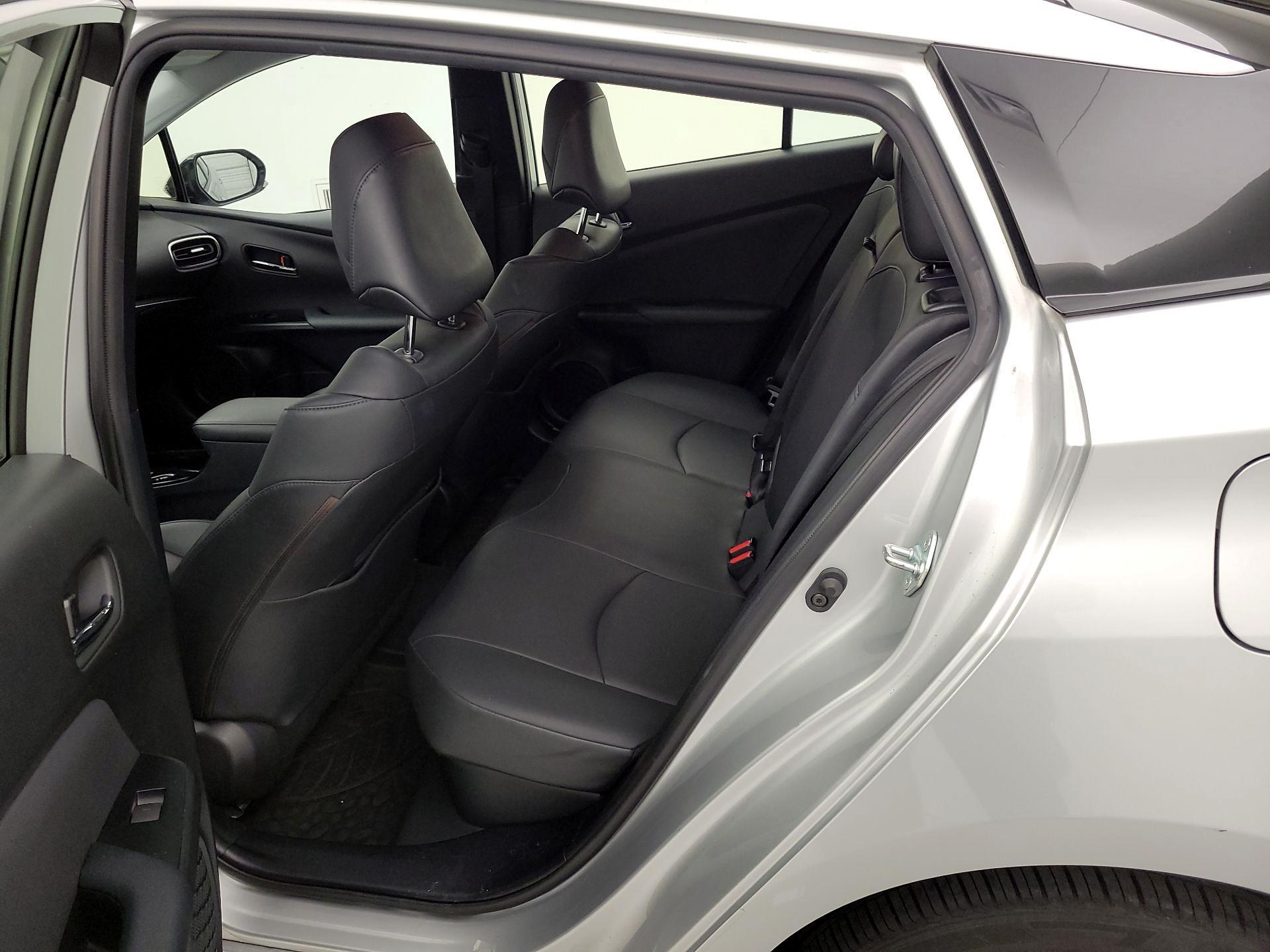 Thumbnail: 2019 Toyota Prius - 18