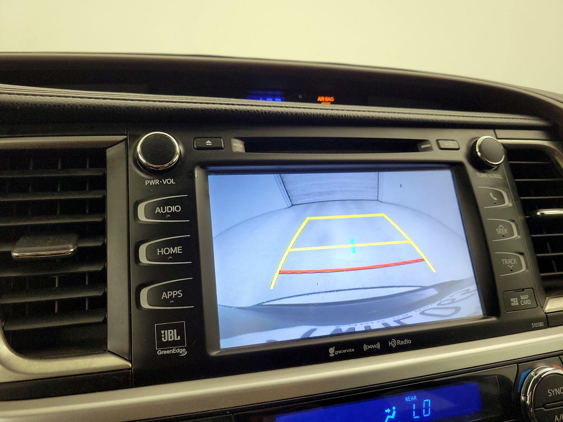 Thumbnail: 2017 Toyota Highlander - 15
