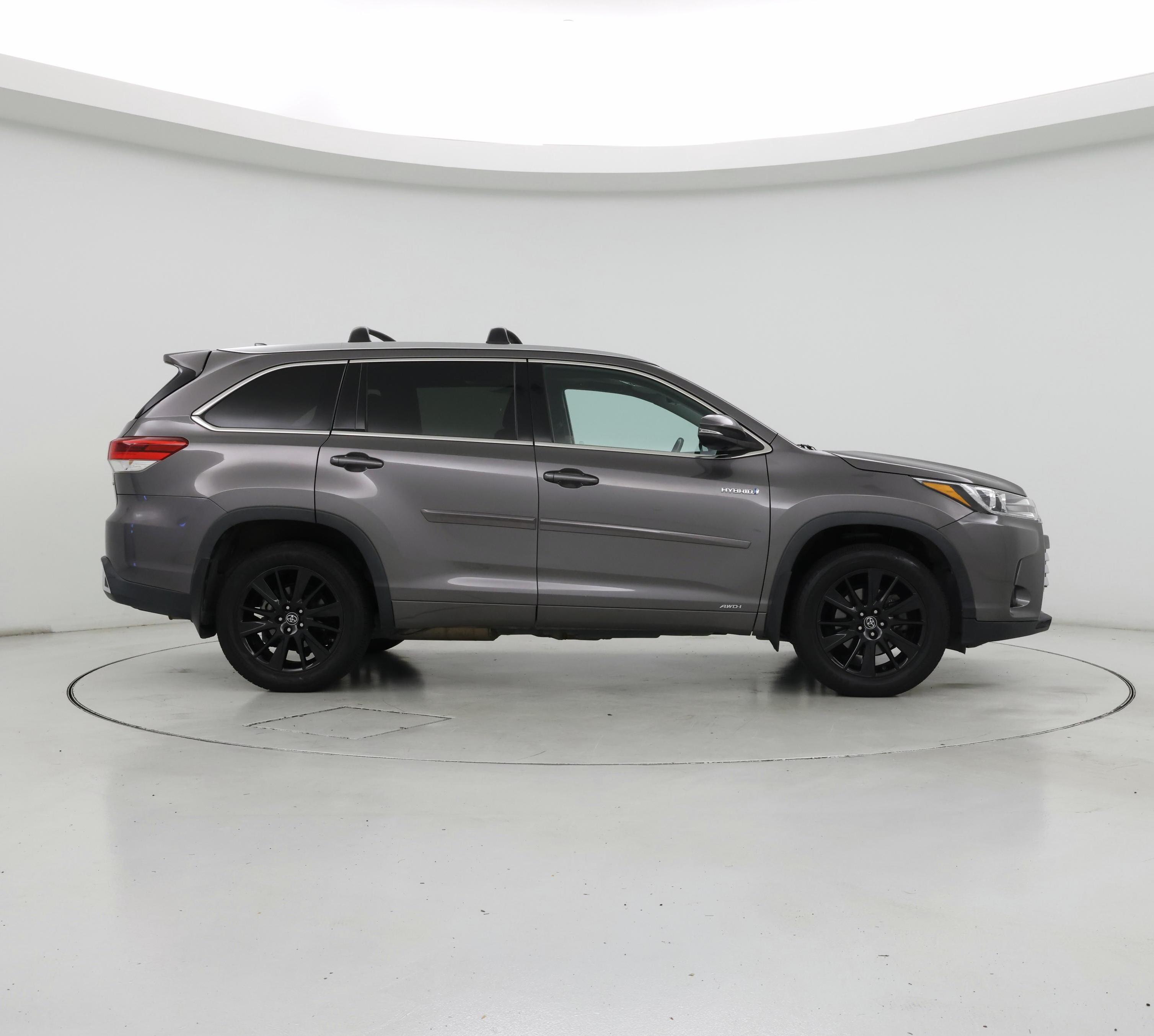 Thumbnail: 2017 Toyota Highlander - 7