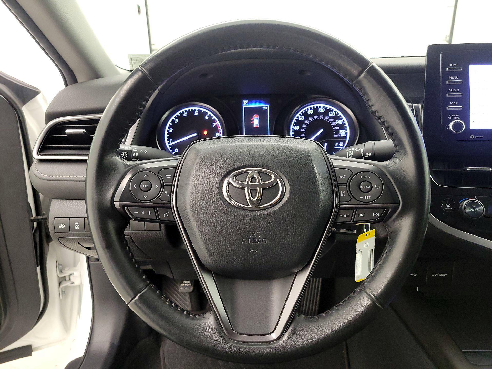 Thumbnail: 2023 Toyota Camry - 10