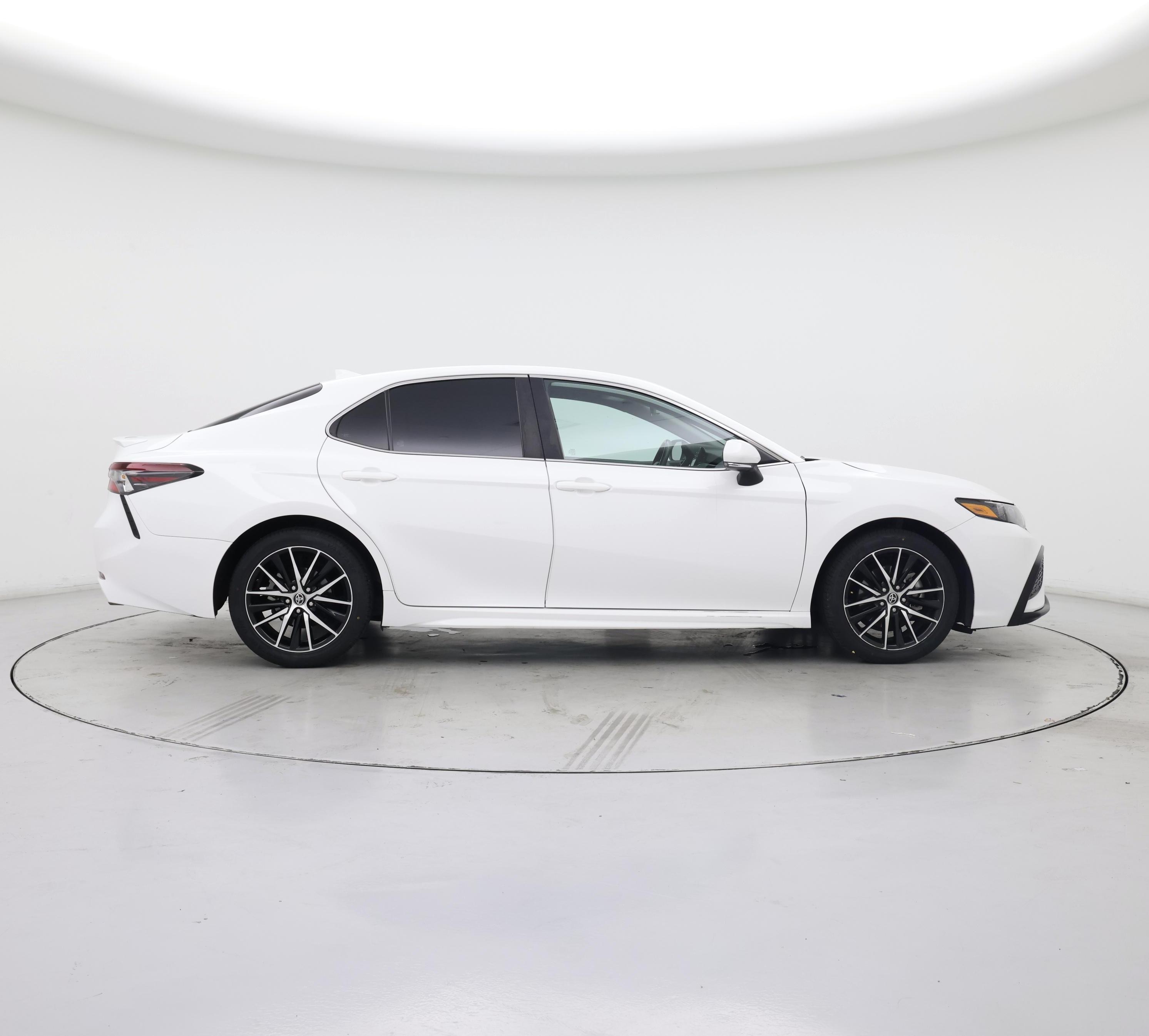Thumbnail: 2023 Toyota Camry - 7