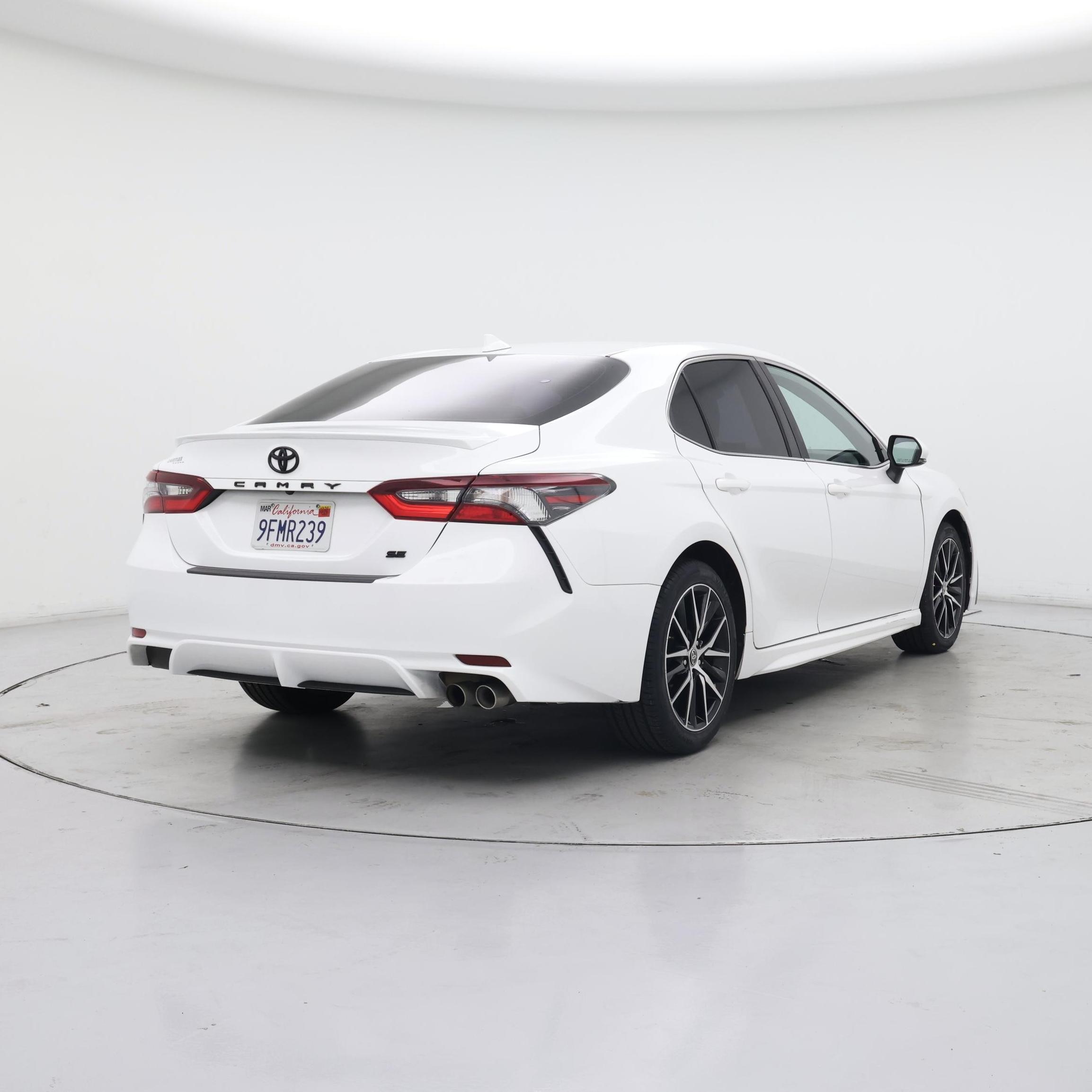Thumbnail: 2023 Toyota Camry - 8