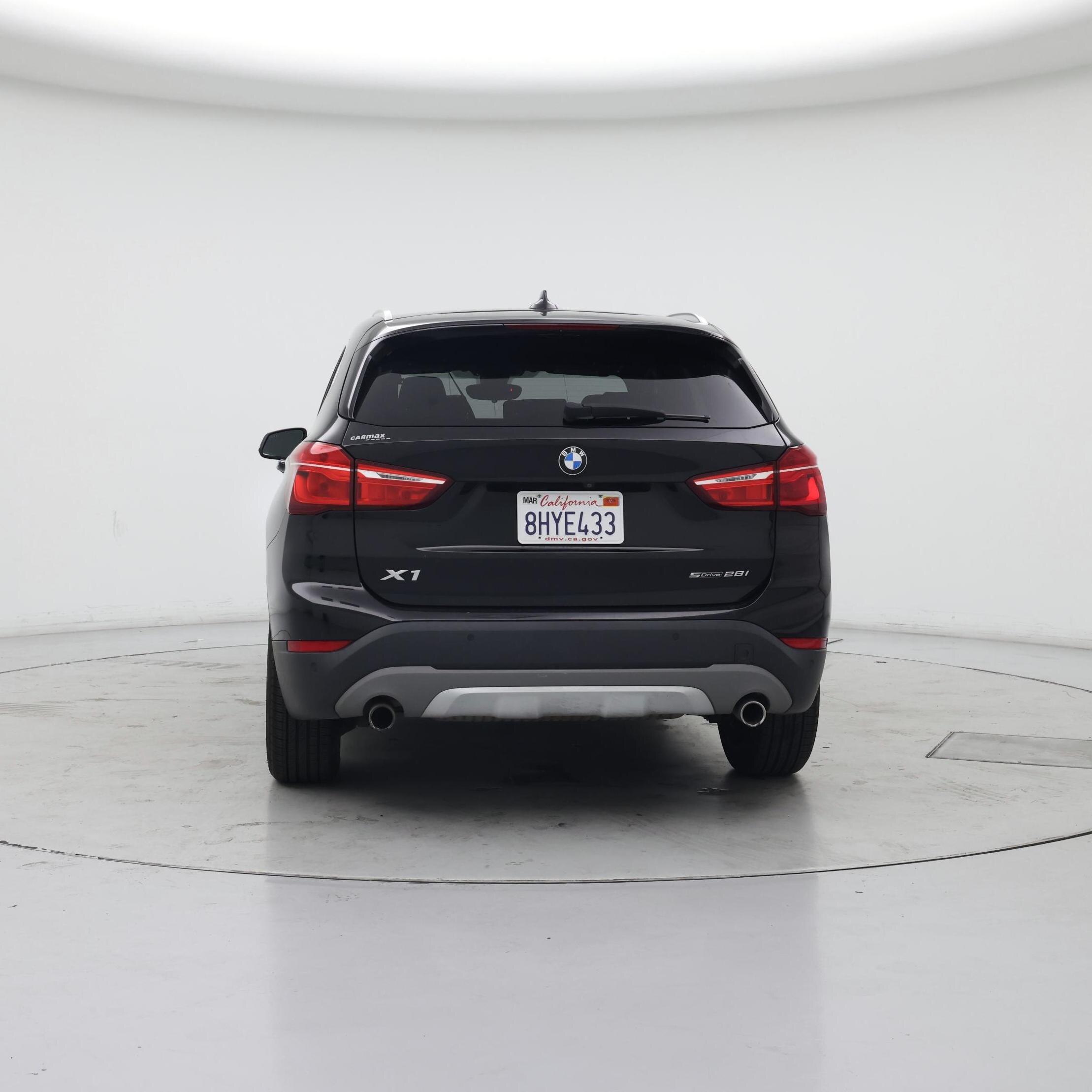 Thumbnail: 2019 BMW X1 - 6