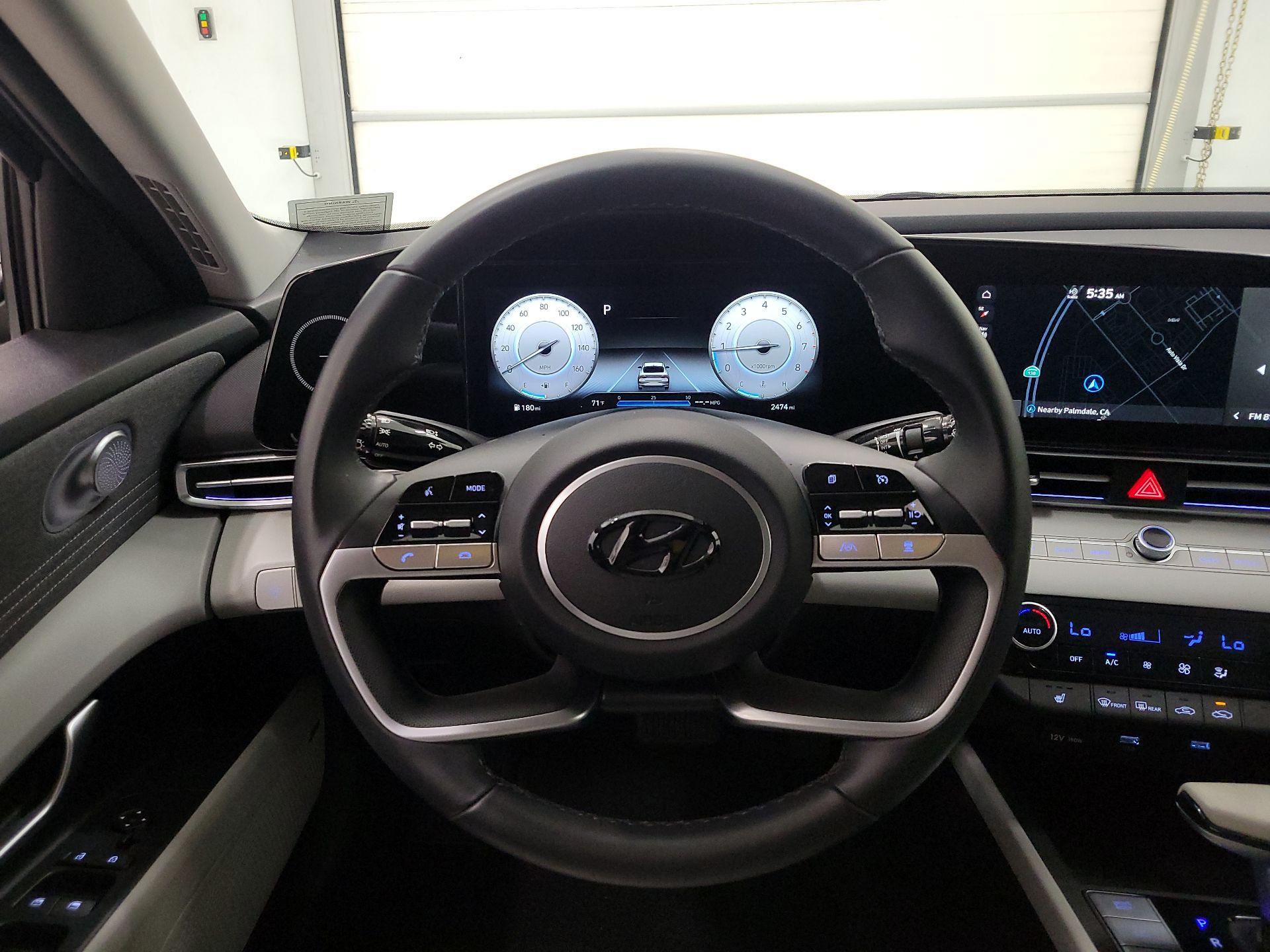 Thumbnail: 2023 Hyundai Elantra - 10