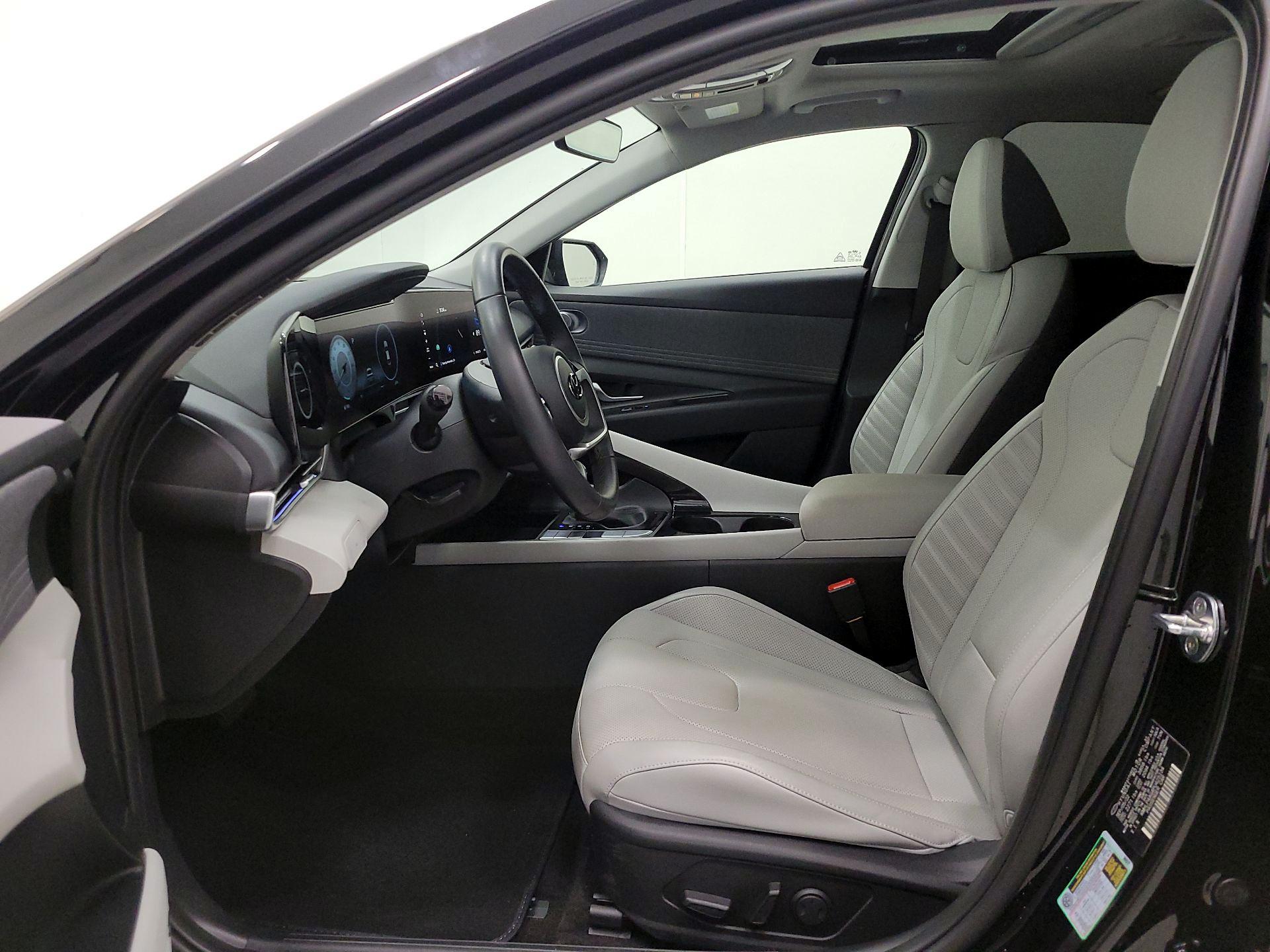 Thumbnail: 2023 Hyundai Elantra - 11