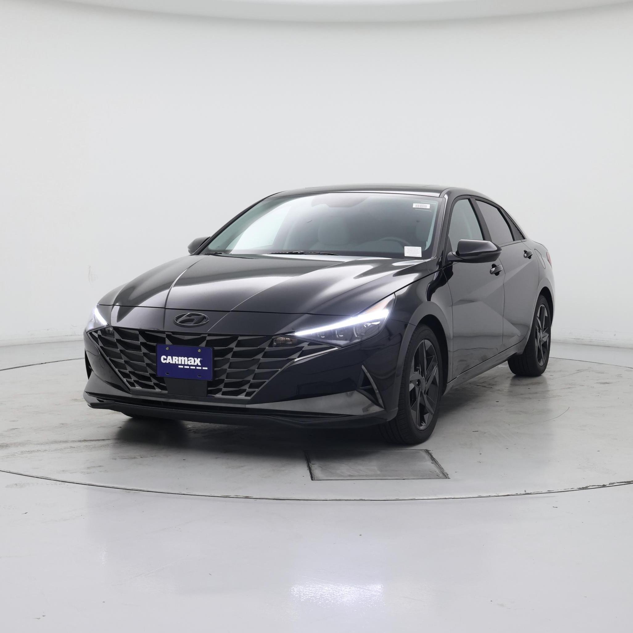 Thumbnail: 2023 Hyundai Elantra - 4