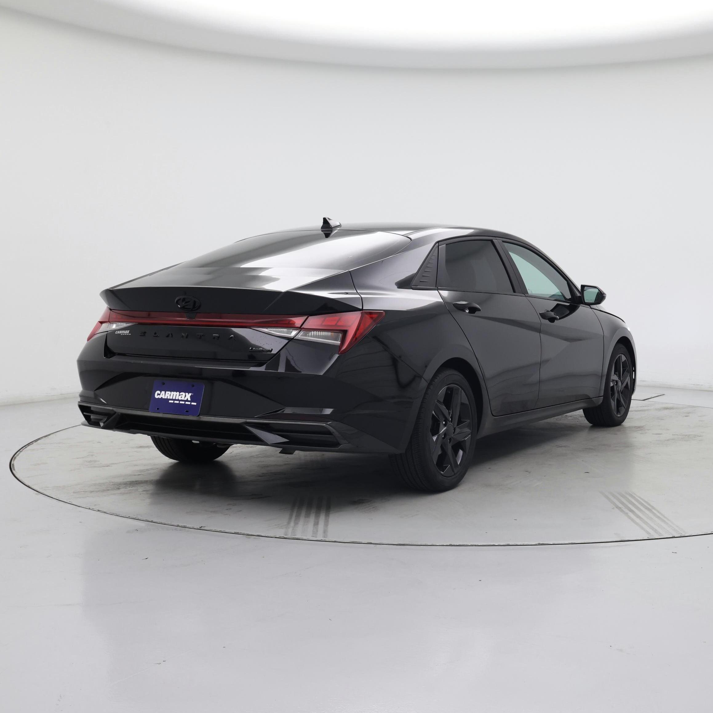Thumbnail: 2023 Hyundai Elantra - 8