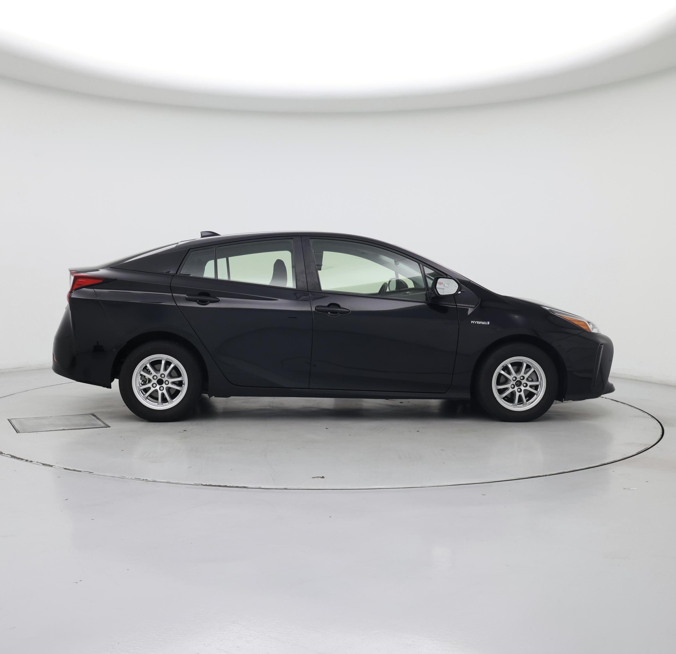 Thumbnail: 2021 Toyota Prius - 7